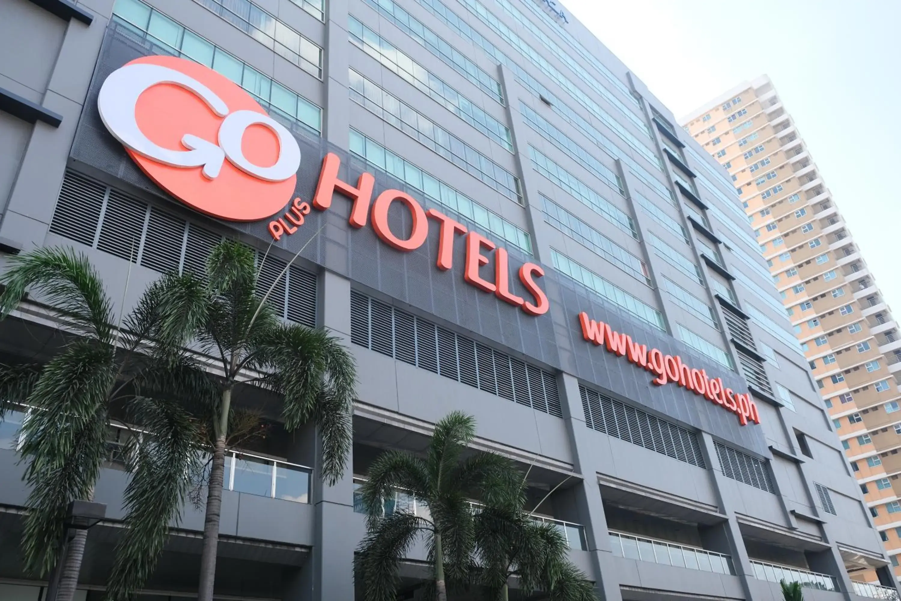 Property building in Go Hotels Plus Mandaluyong Property building in Go Hotels Plus Mandaluyong