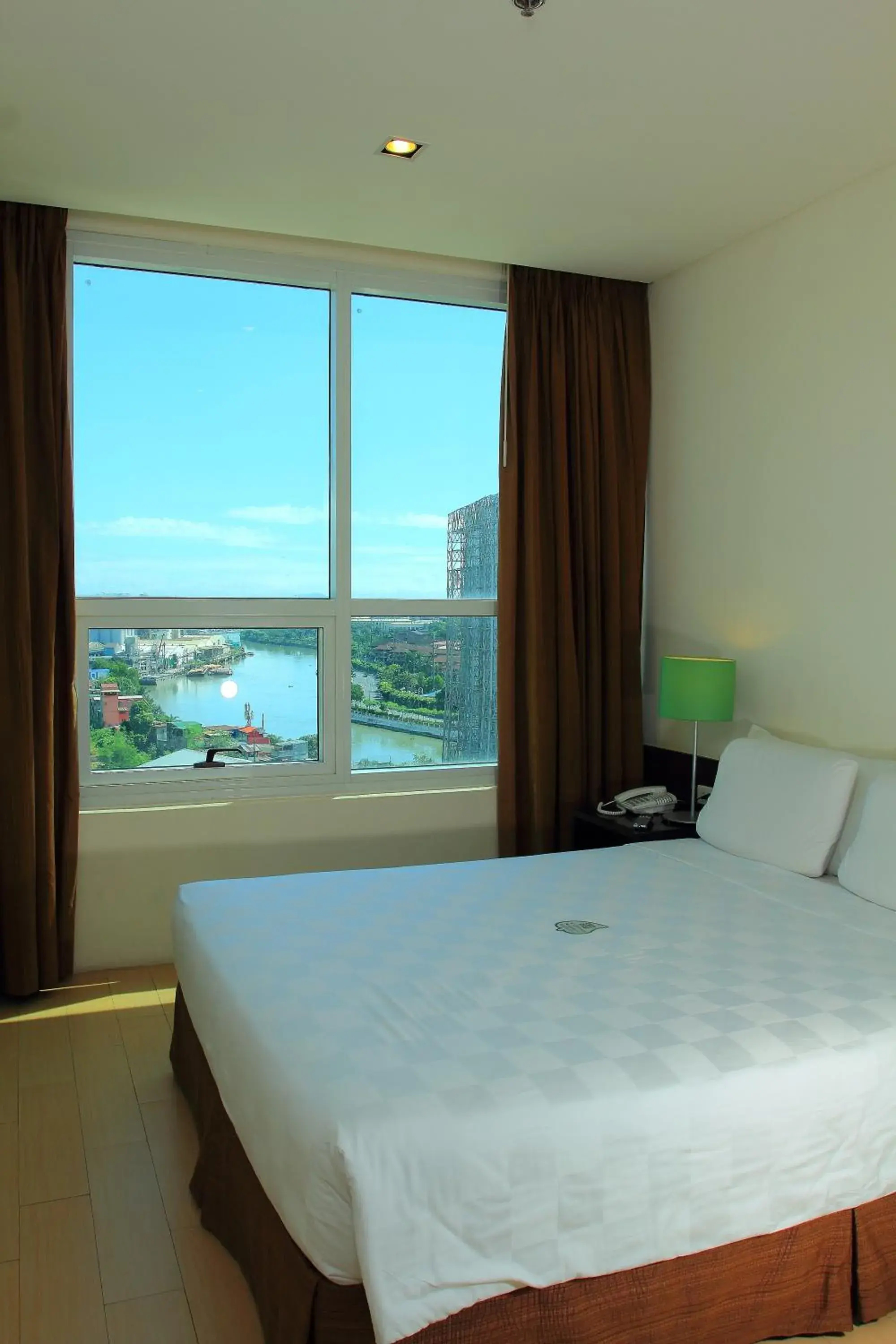 Bed in Go Hotels Plus Mandaluyong Bed in Go Hotels Plus Mandaluyong