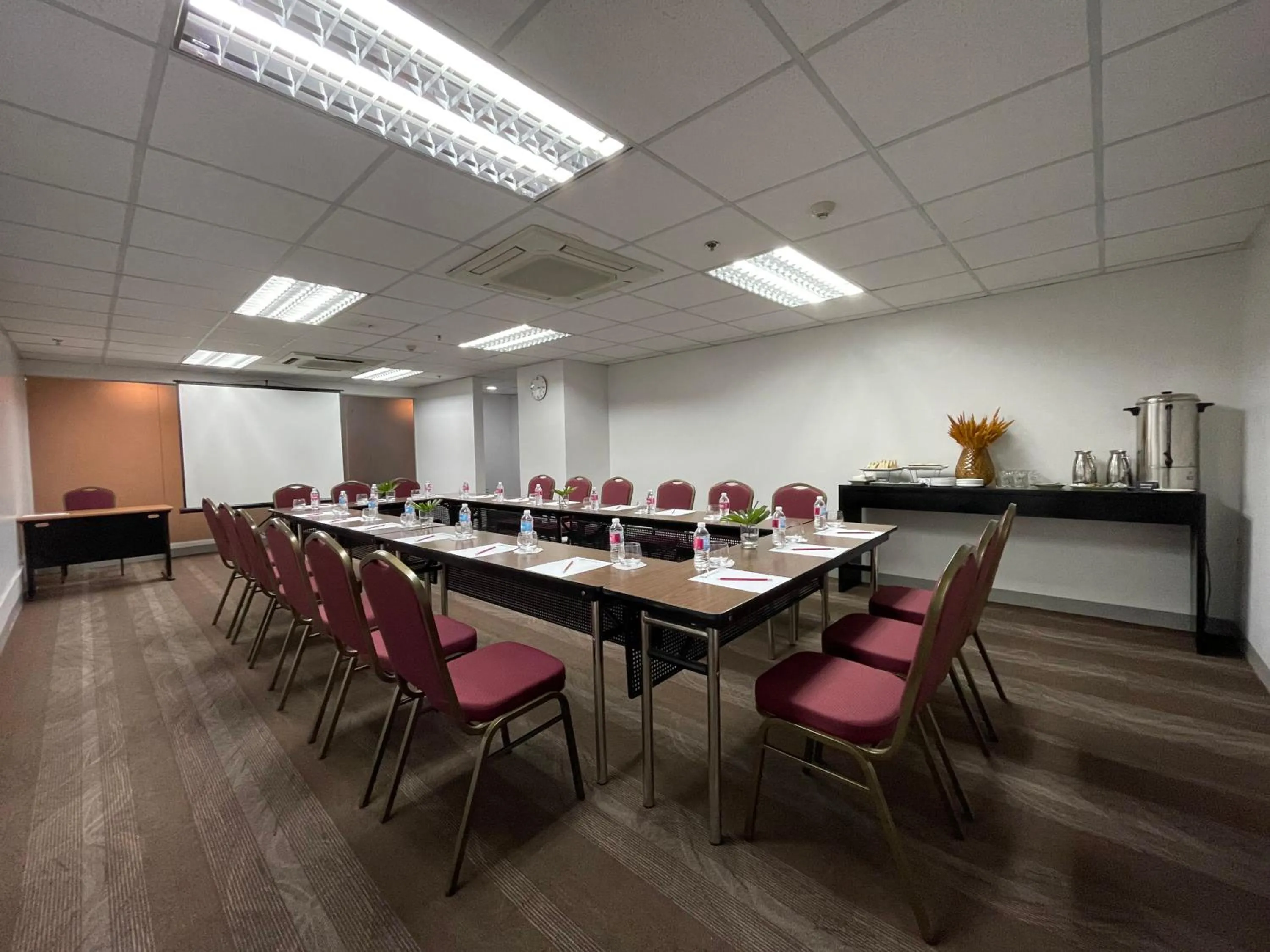 Meeting/conference room in Go Hotels Plus Mandaluyong