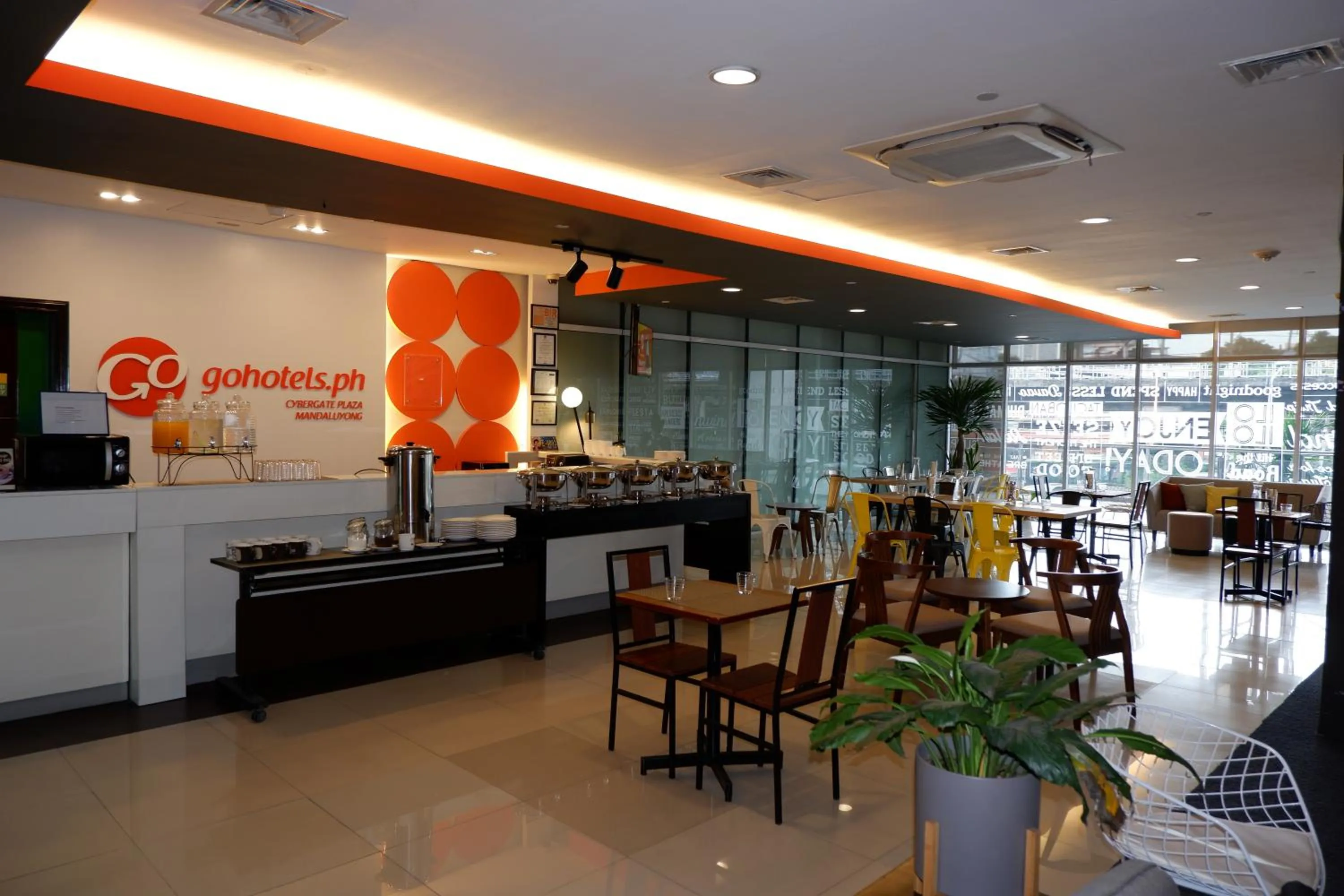 Restaurant/places to eat in Go Hotels Plus Mandaluyong