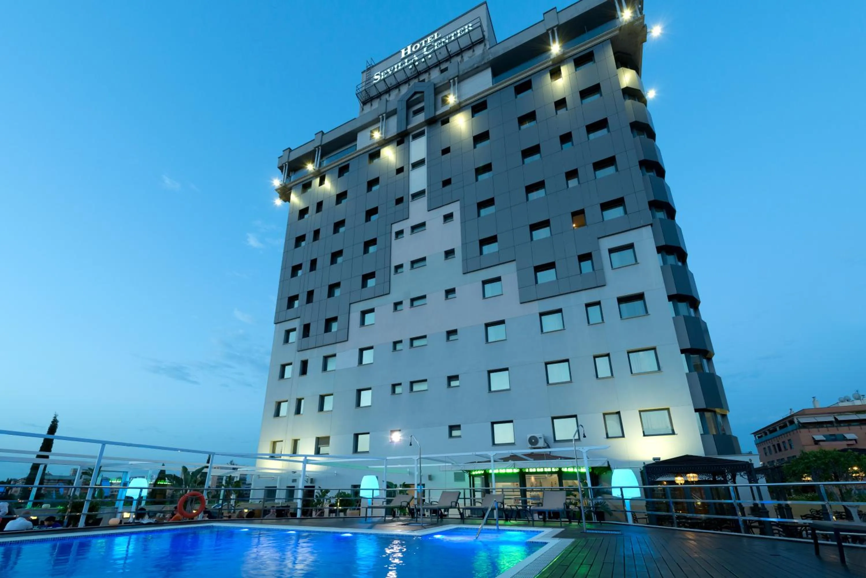 Property building in Hotel Sevilla Center