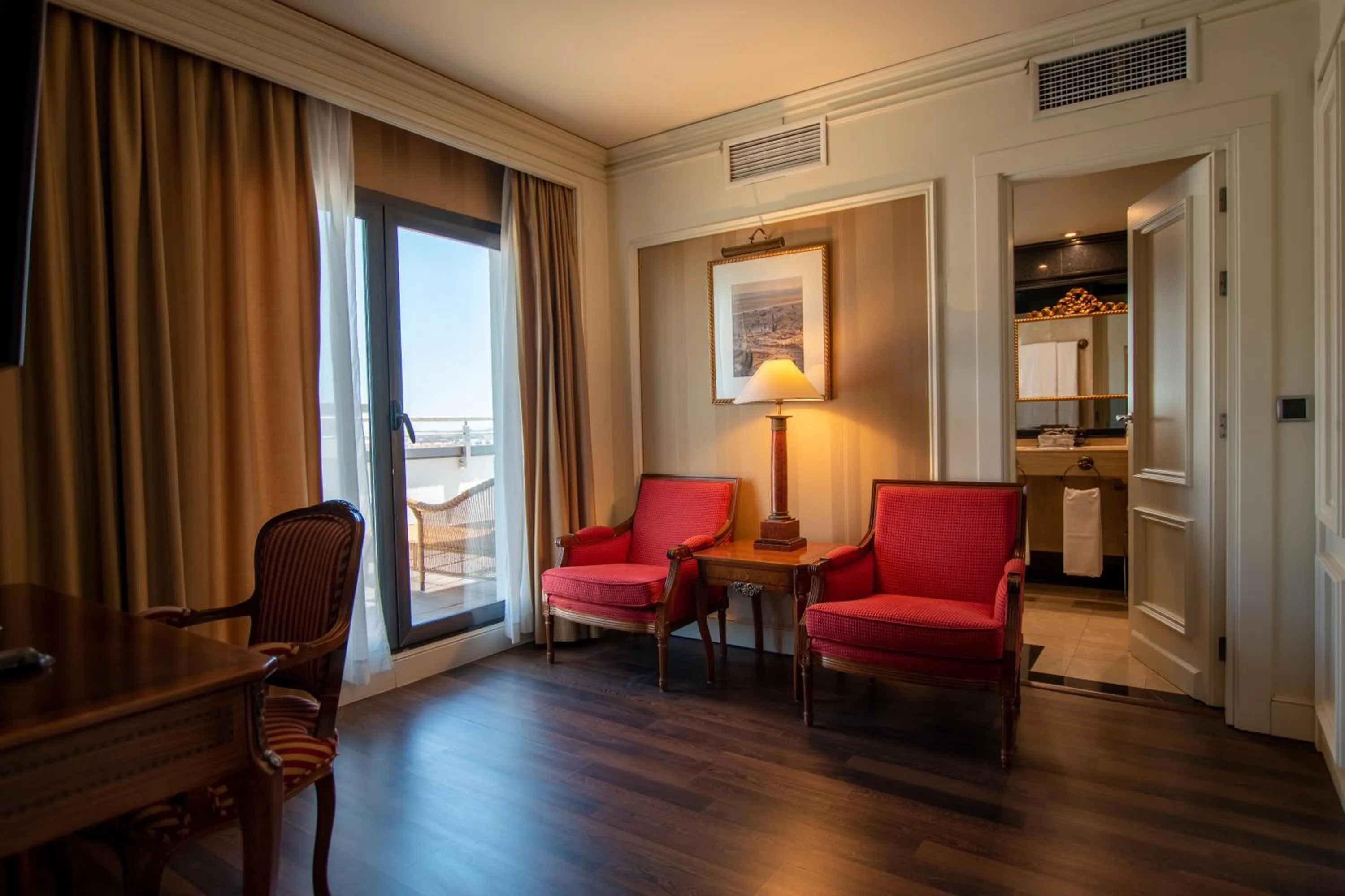 Living room in Hotel Sevilla Center