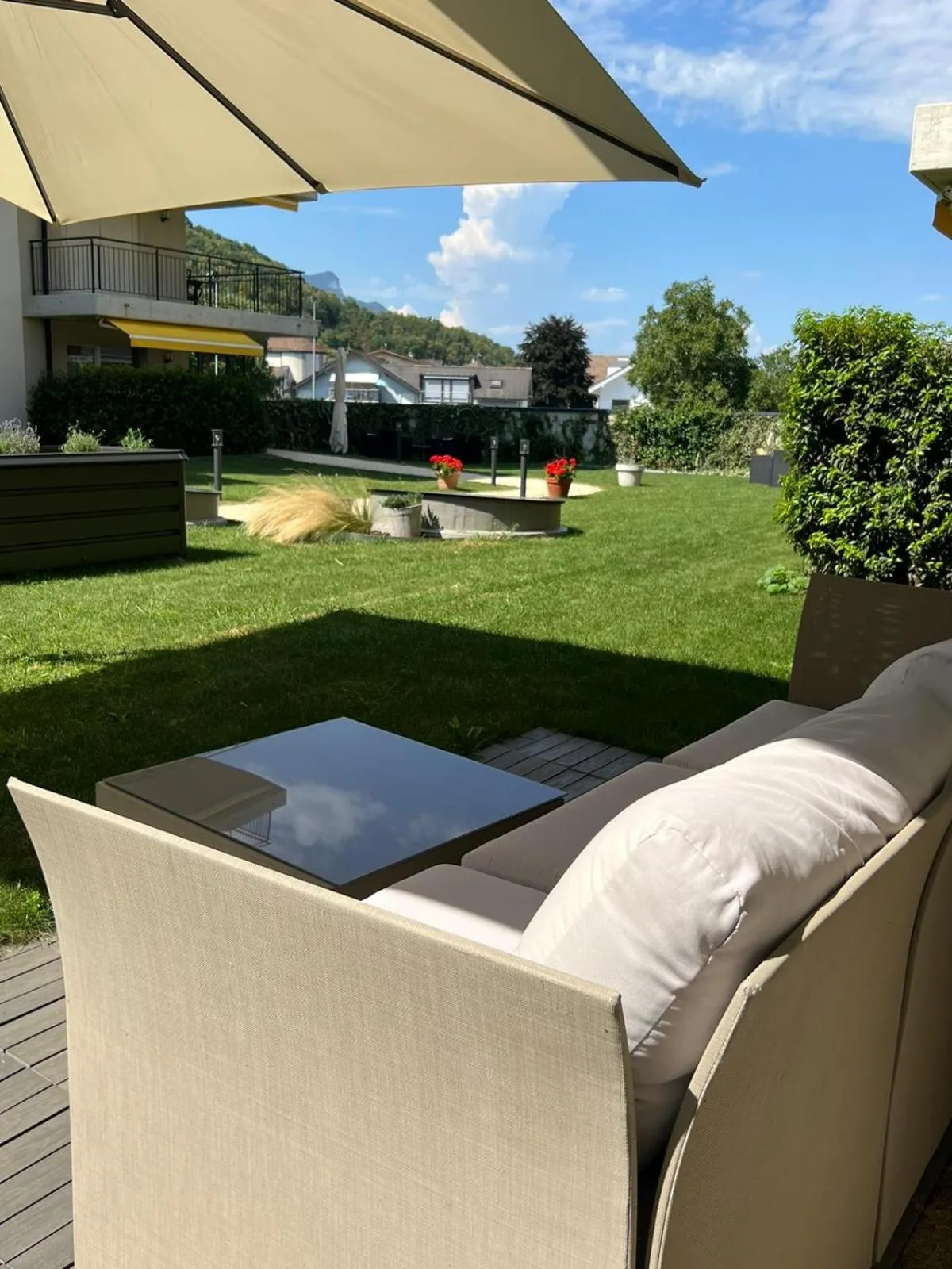 Spring in Alp Art Hotel Monthey