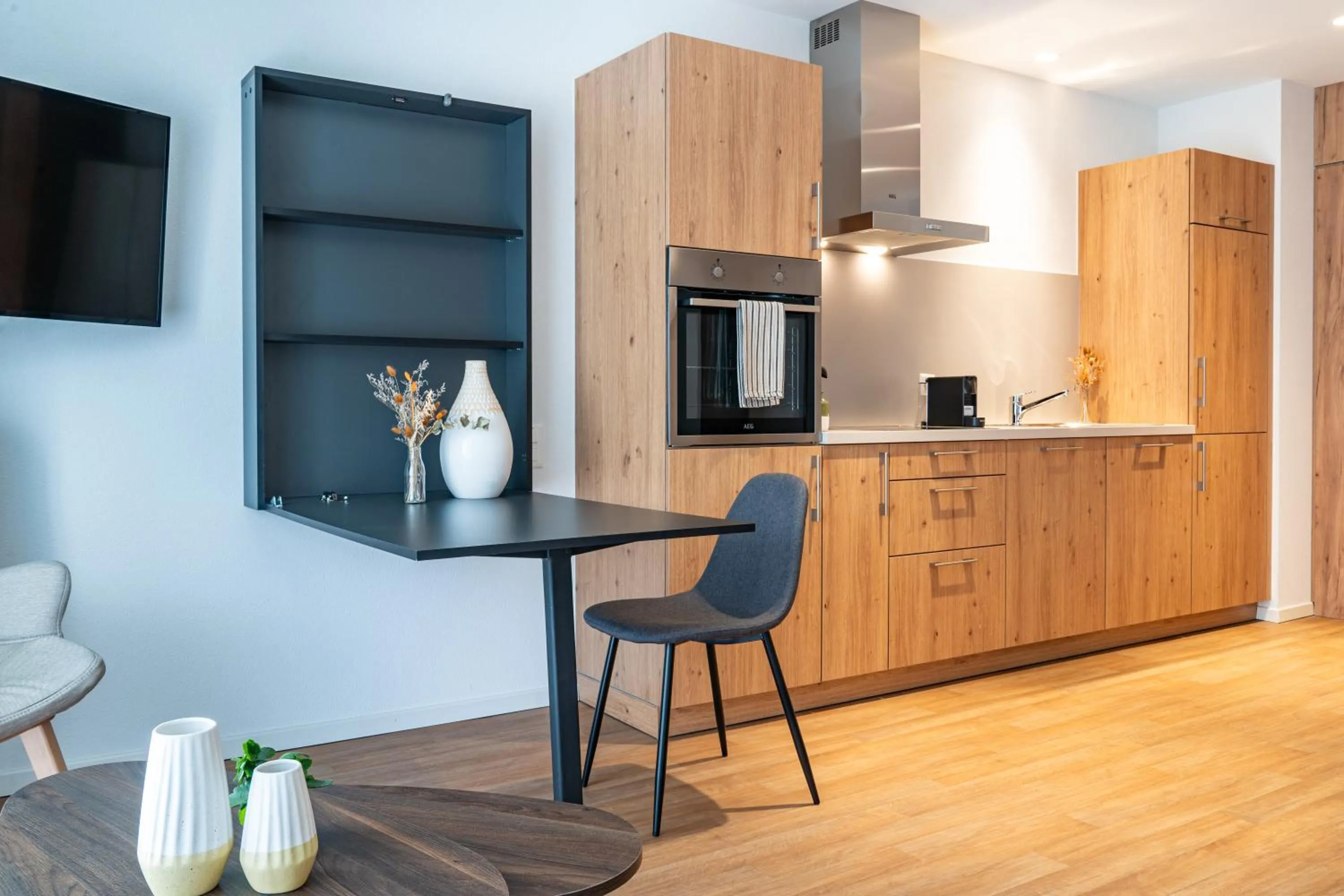 TV and multimedia in Alp Art Hotel Monthey