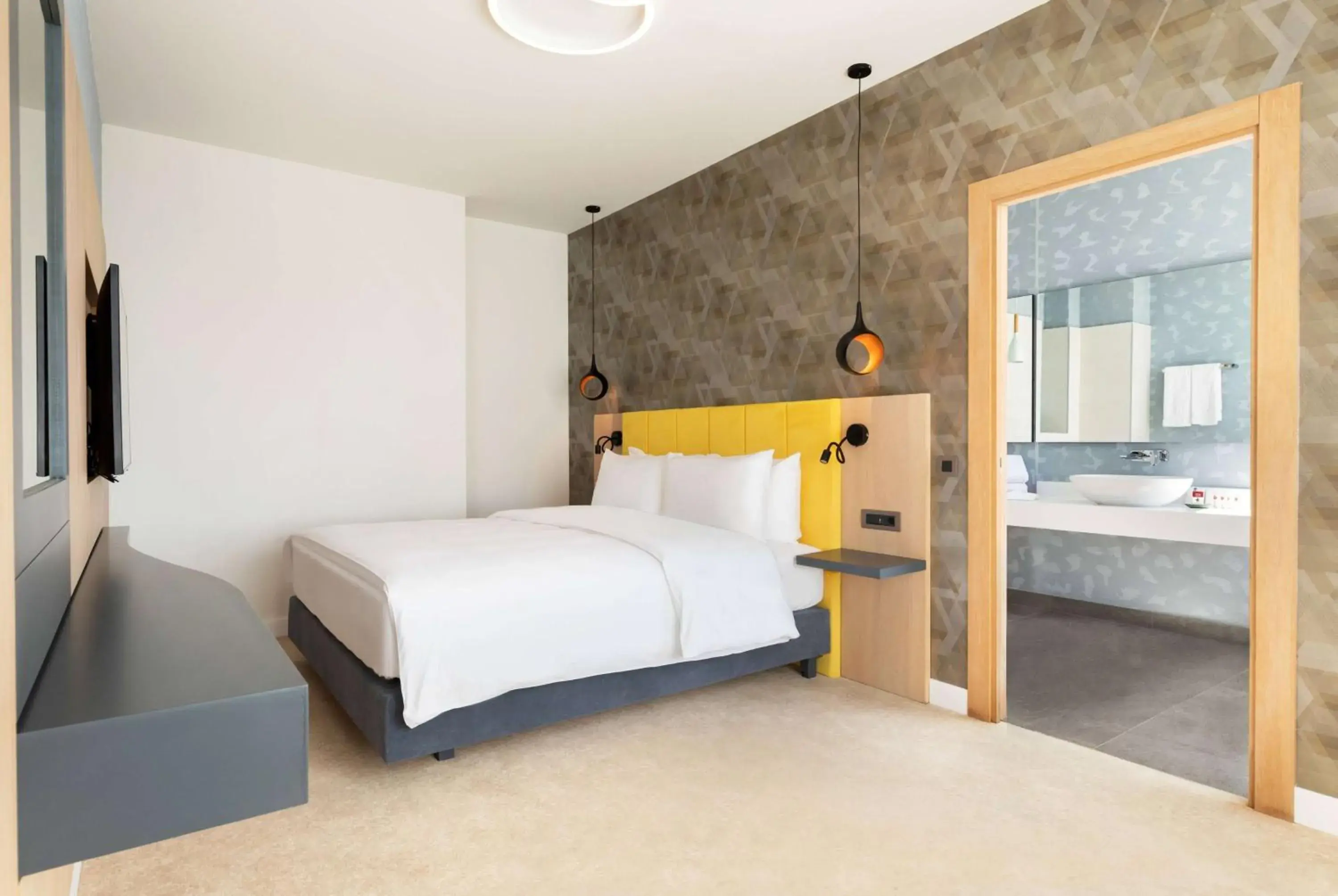 Bed in Ramada by Wyndham Slatina Parc Bed in Ramada by Wyndham Slatina Parc