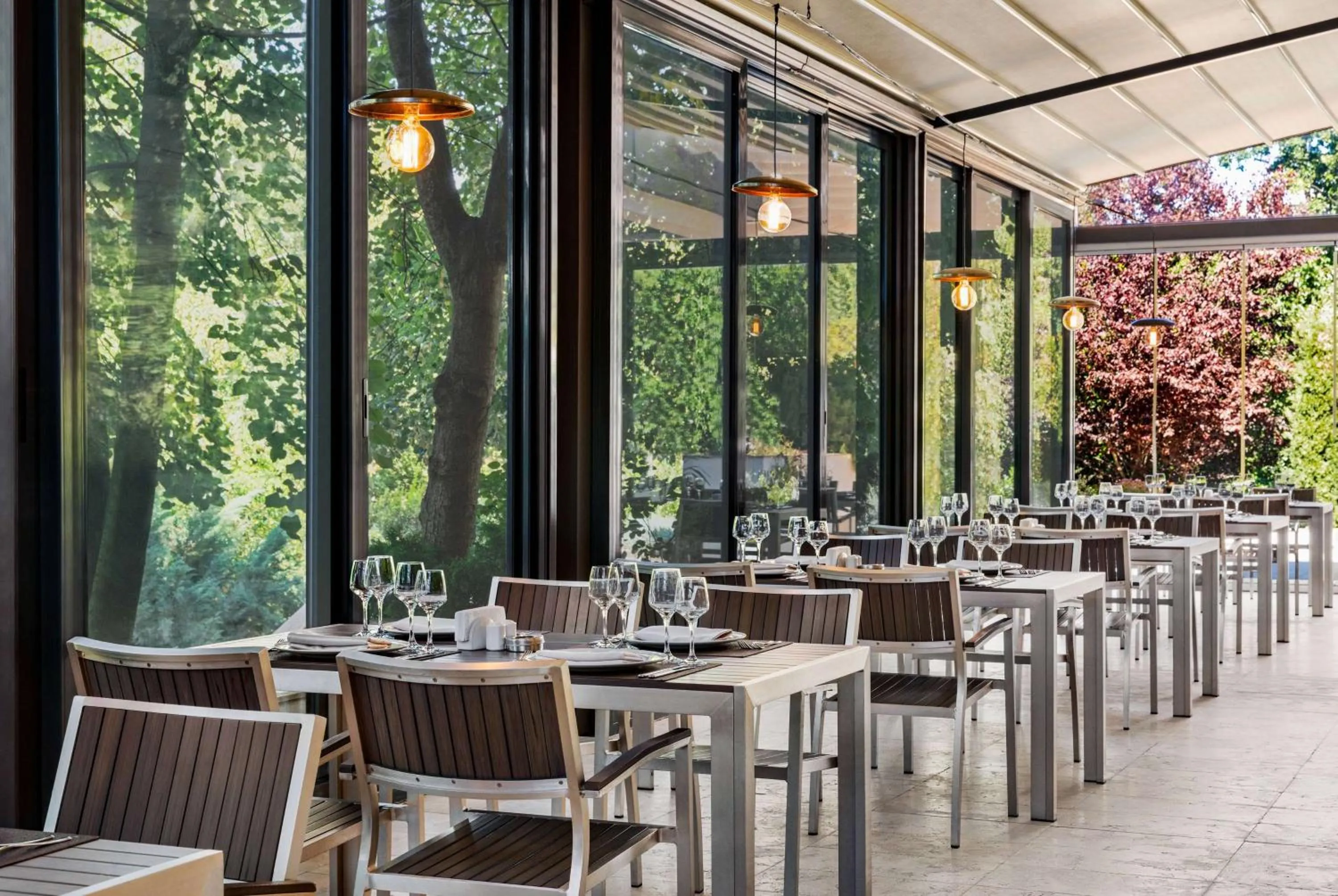 Restaurant/places to eat in Ramada by Wyndham Slatina Parc