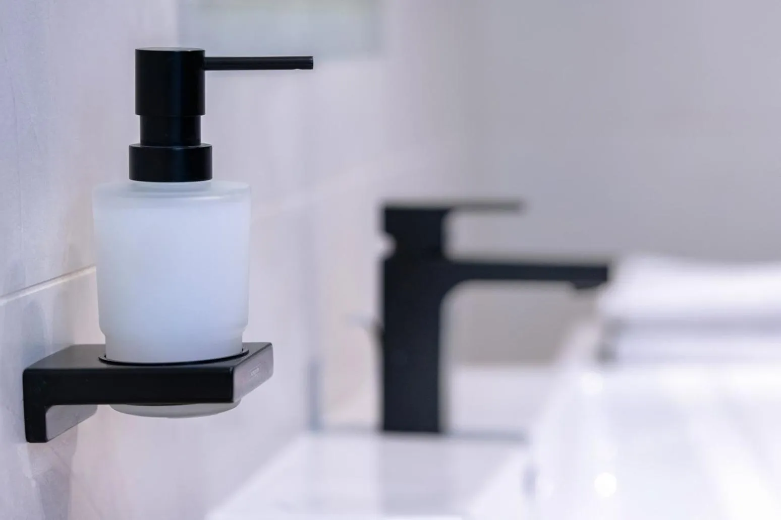 Bathroom, Bed in Flow Hotel & Conference