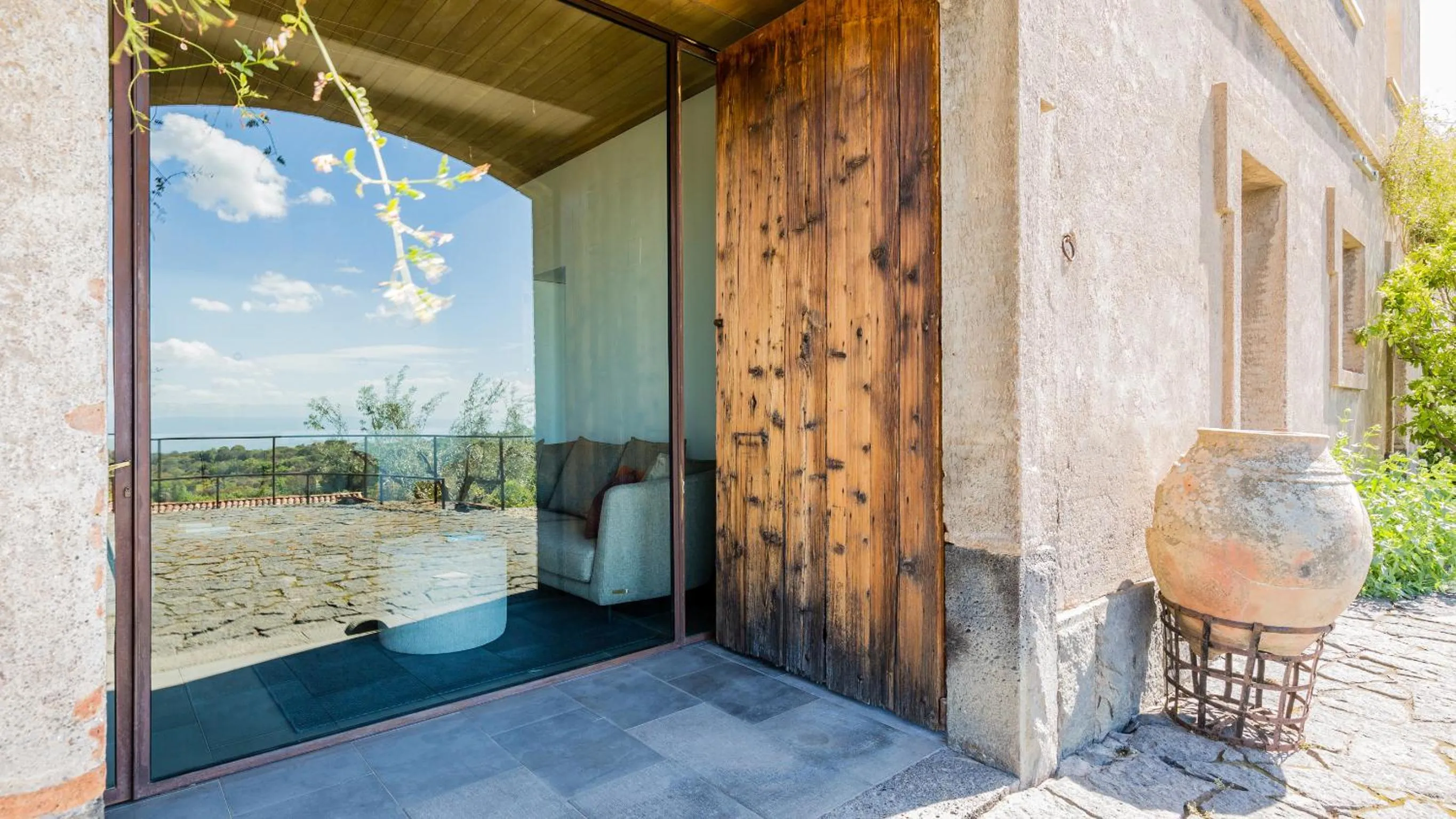 Communal lounge/ TV room in Sciaraviva