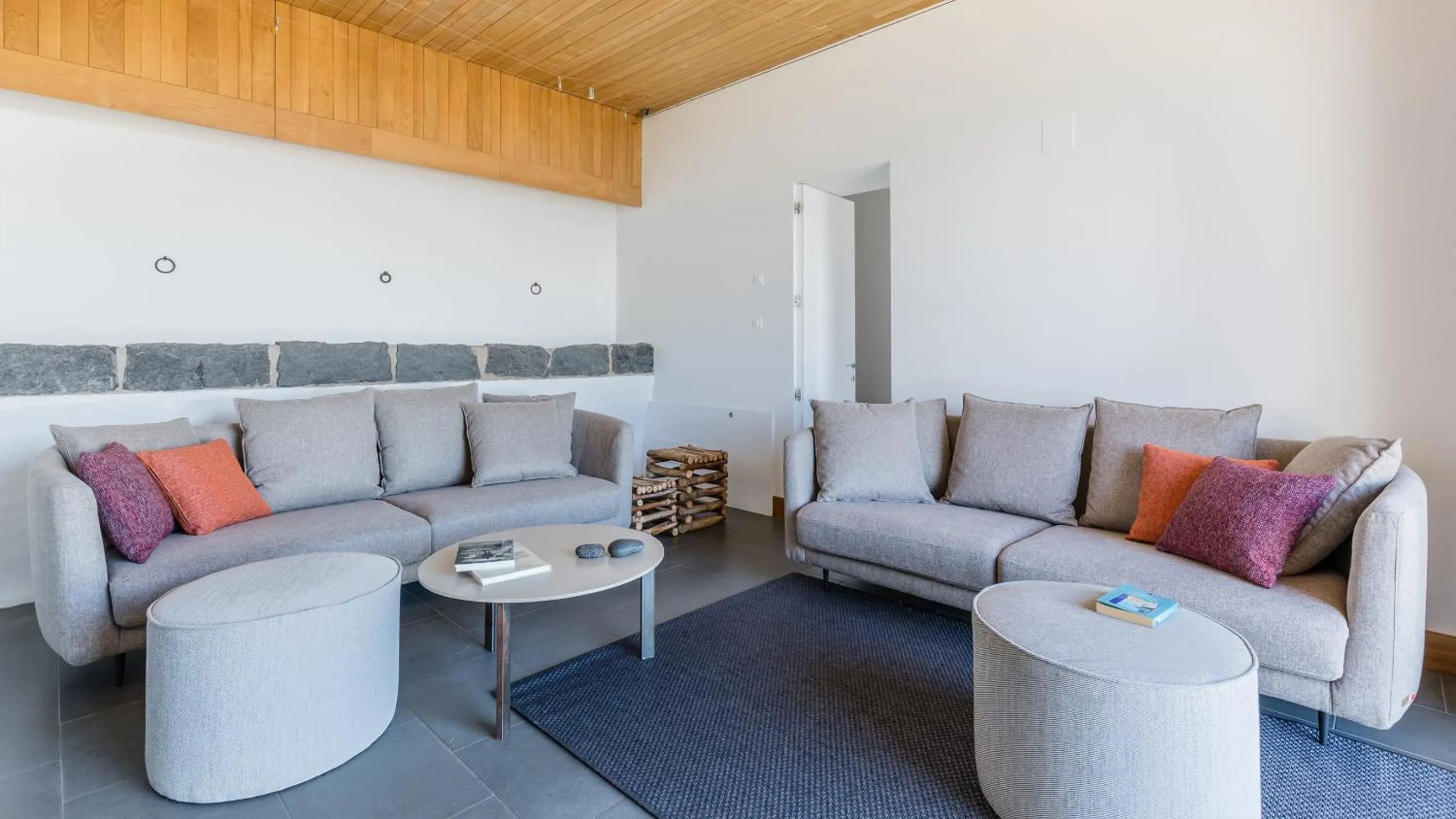 Communal lounge/ TV room in Sciaraviva