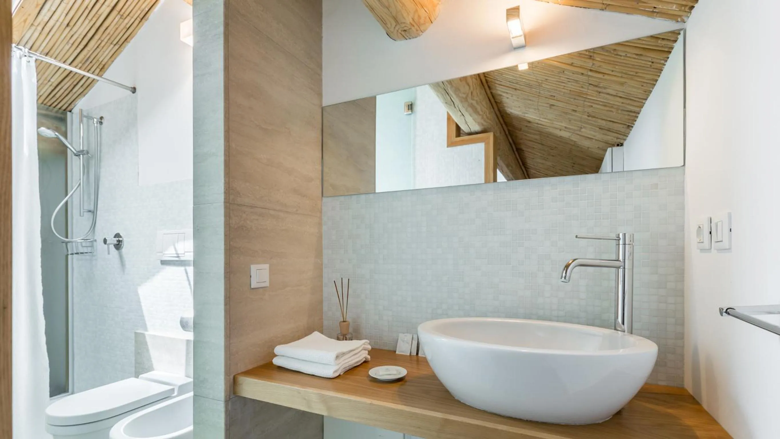 Shower in Sciaraviva