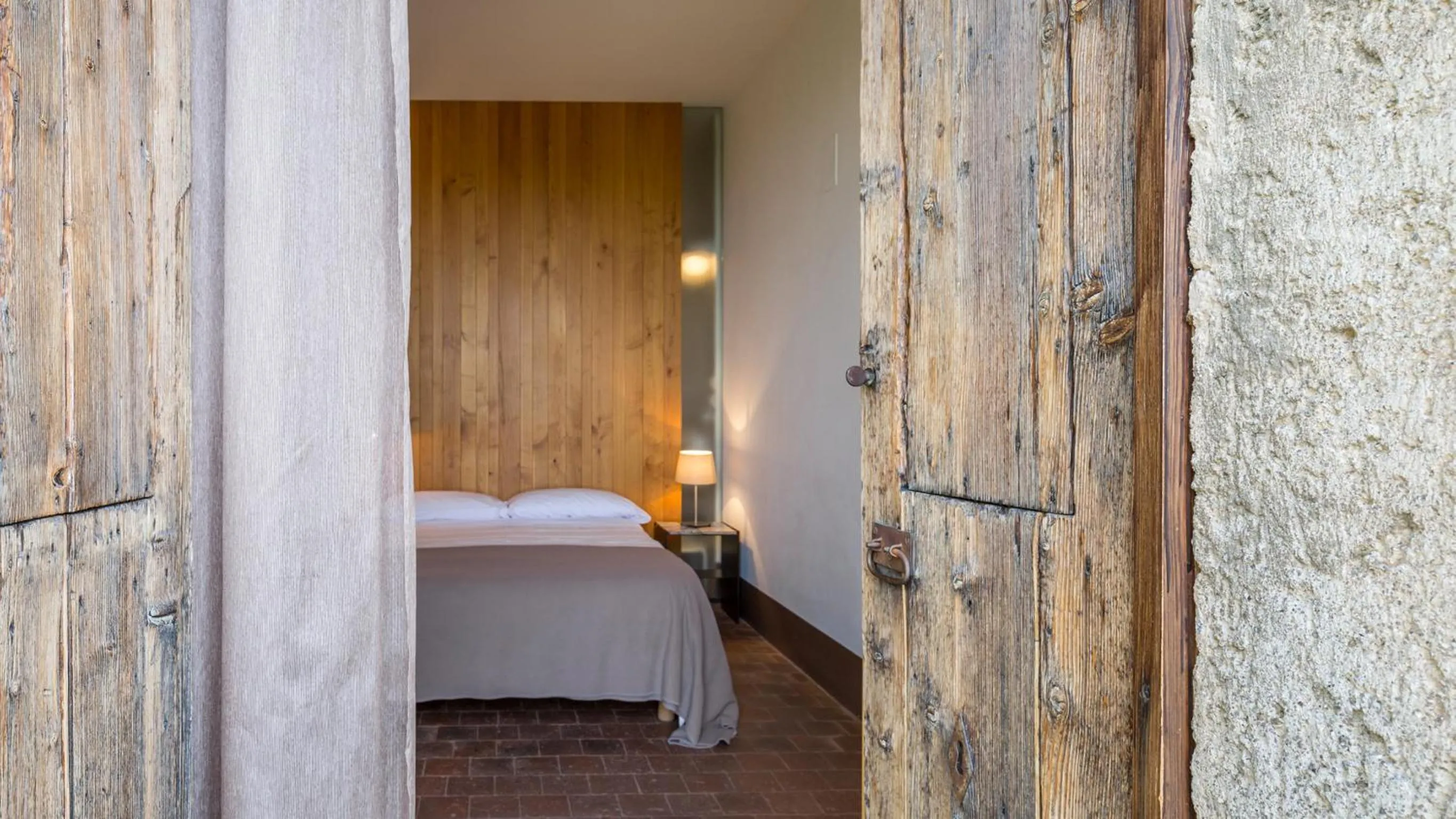 Photo of the whole room, Bed in Sciaraviva