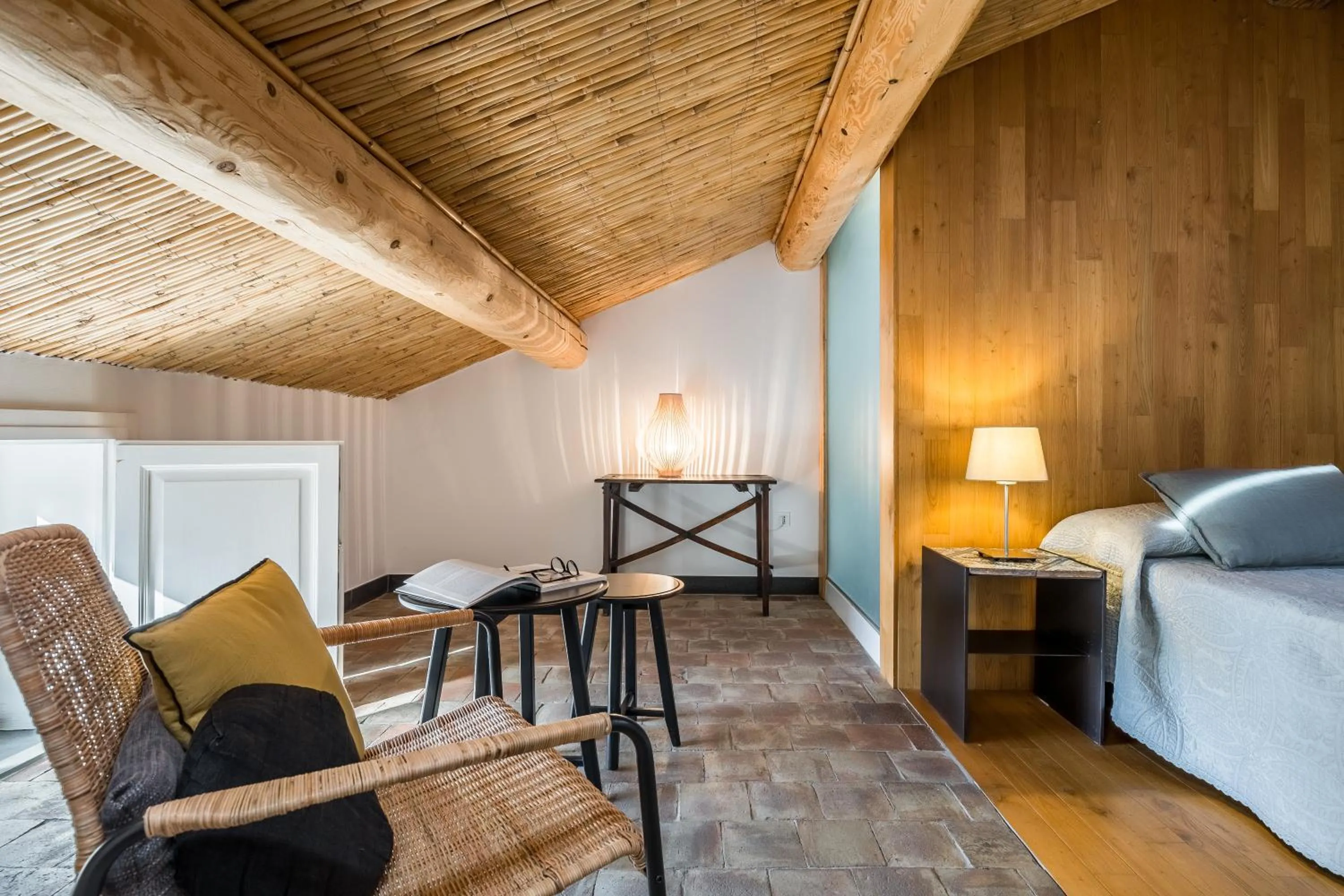 Photo of the whole room, Bed in Sciaraviva