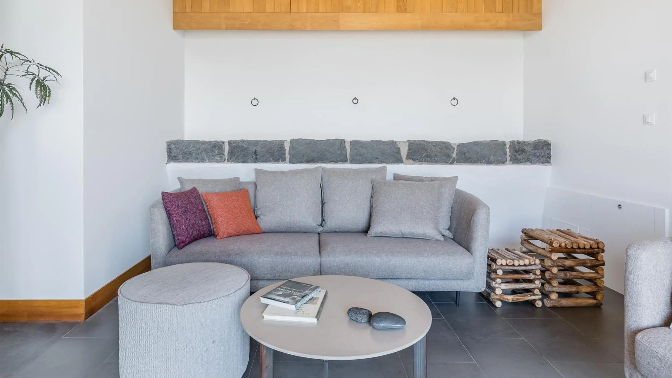 Communal lounge/ TV room in Sciaraviva