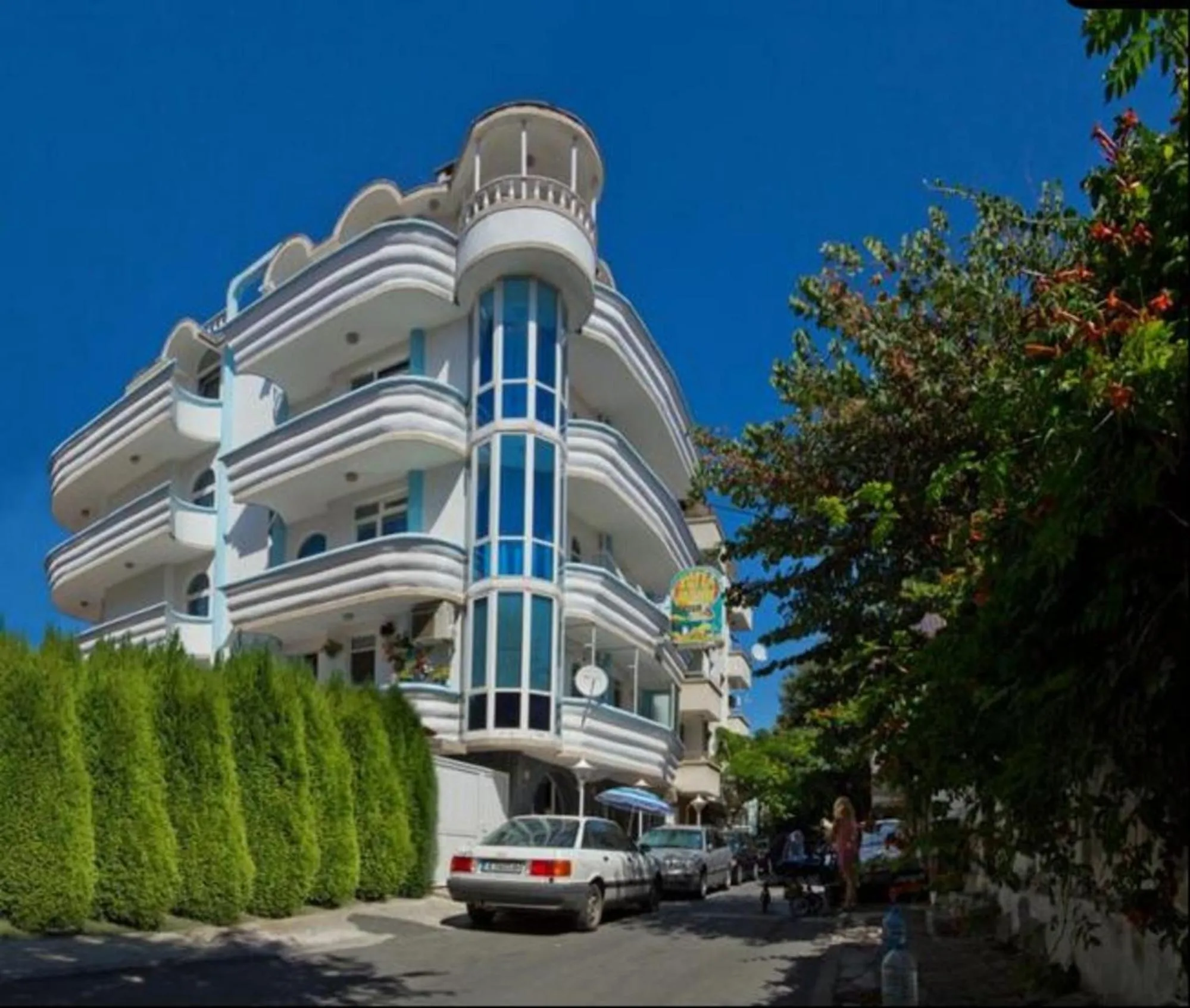 Facade/entrance in Family Hotel Paros 2