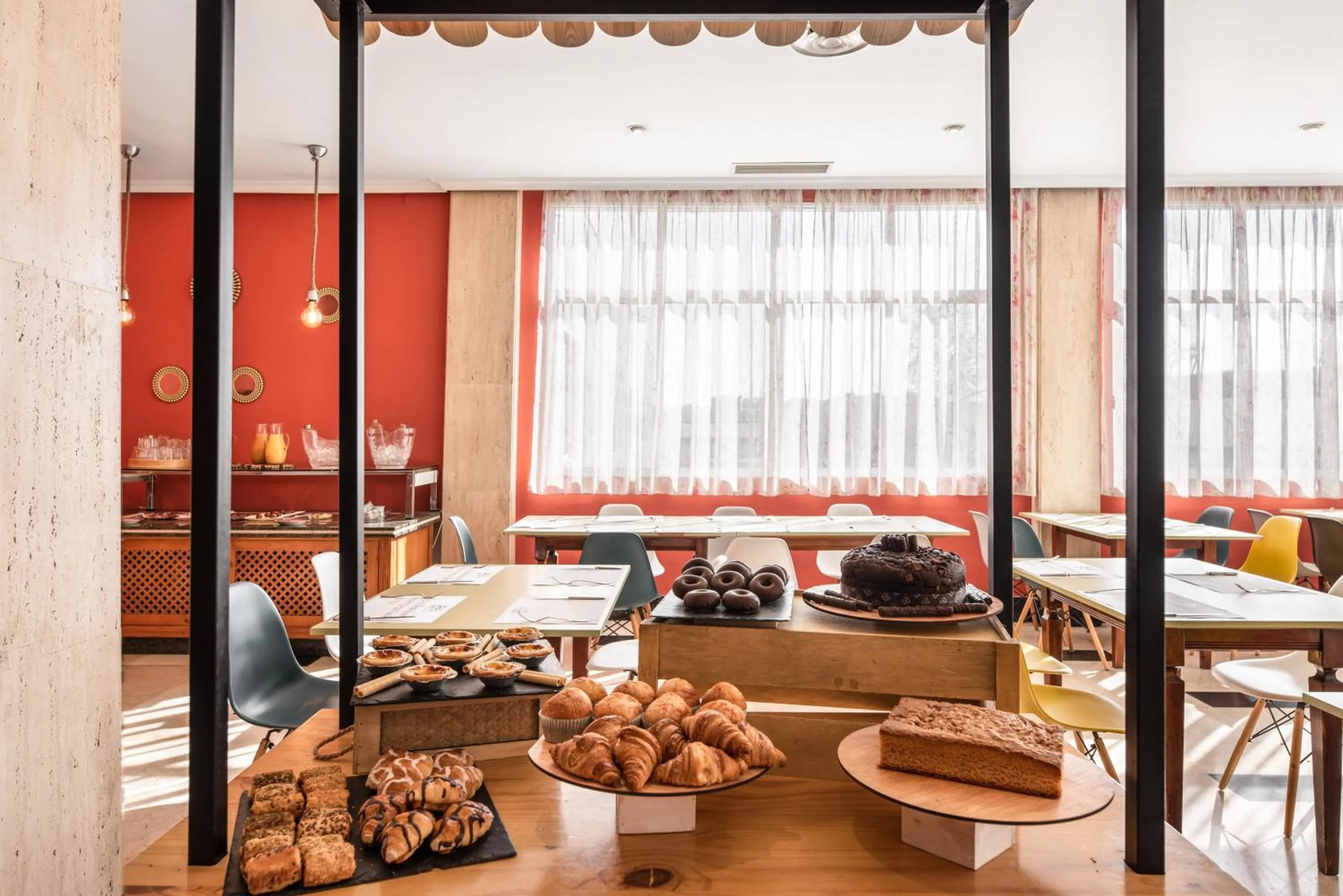 Buffet breakfast in Hotel Rio Badajoz