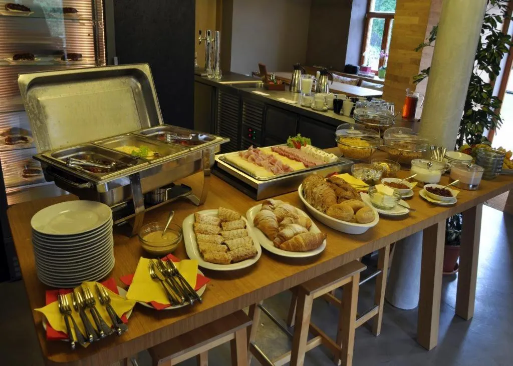 Buffet breakfast in Hotel Kokořín