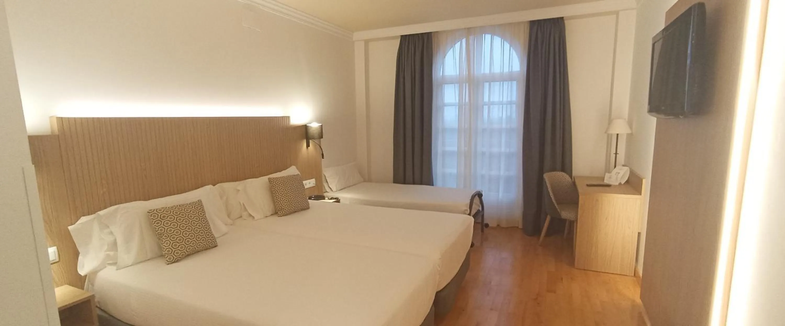 Bed in Hotel Silken Villa de Laguardia