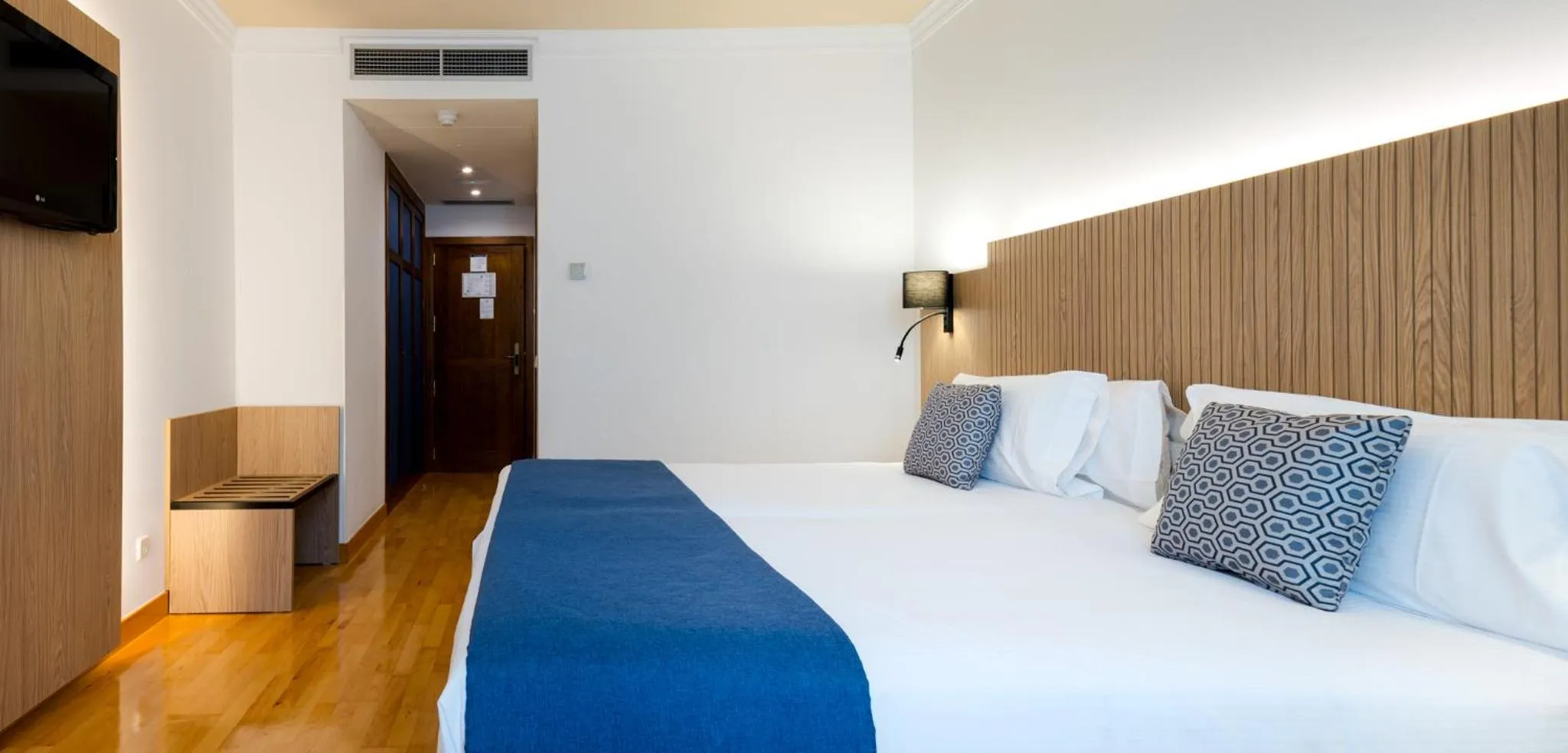 Bed in Hotel Silken Villa de Laguardia