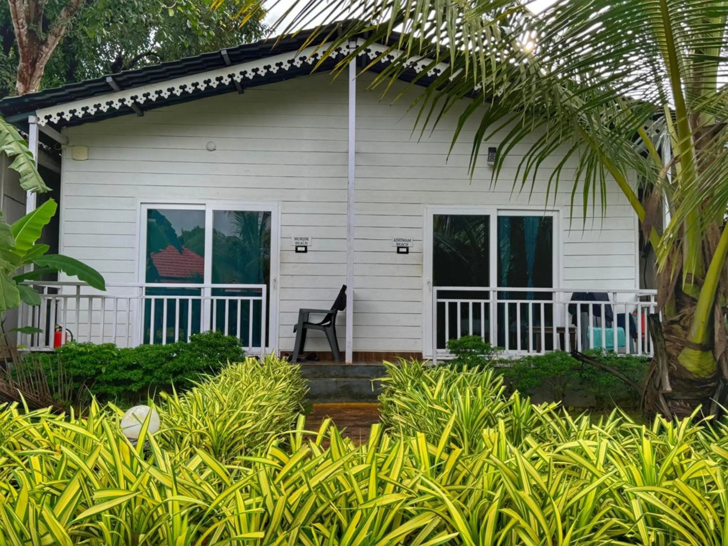 White Truffle Resort, Arambol