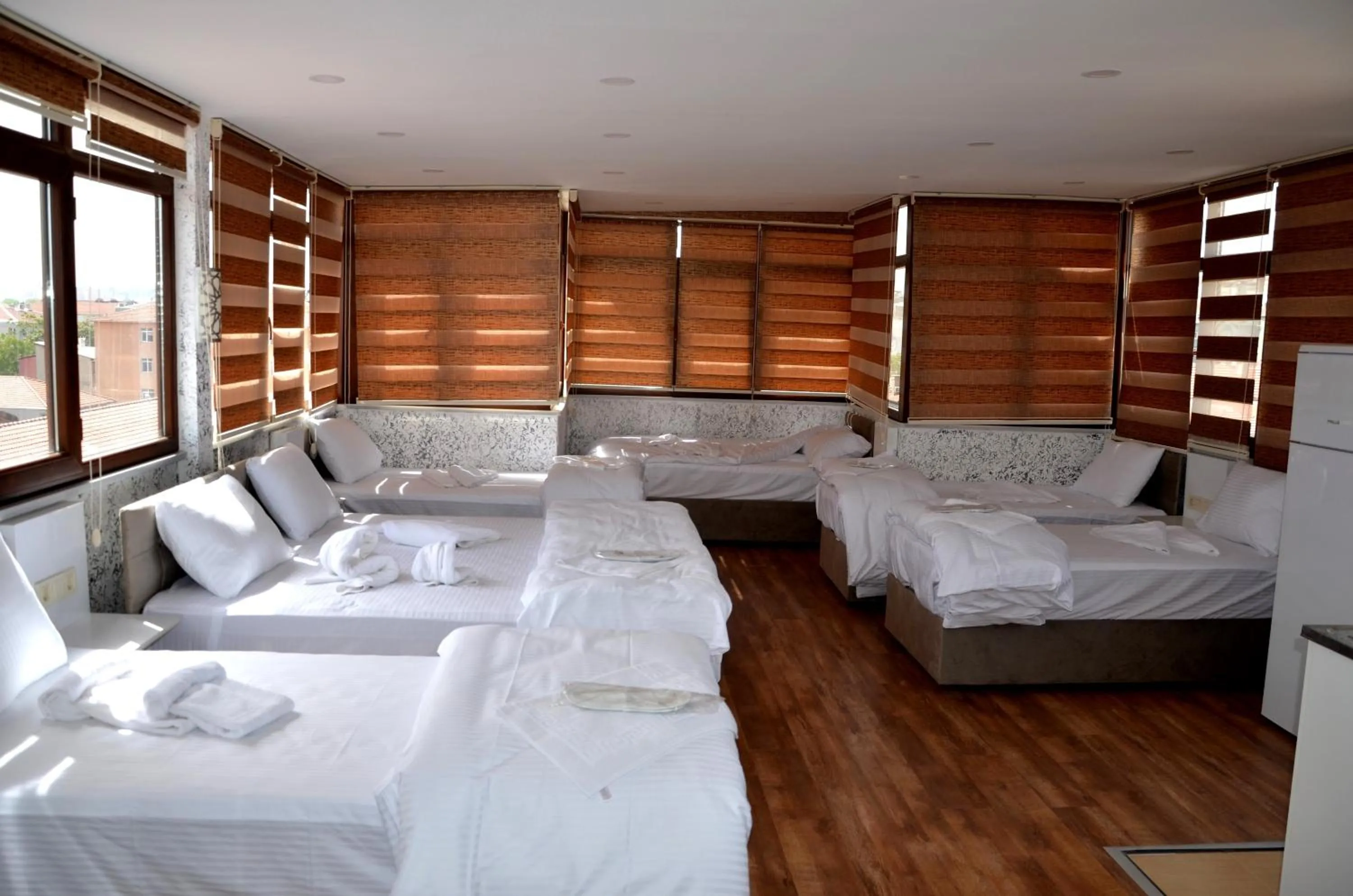 Photo of the whole room, Bed in Sun Comfort Hotel