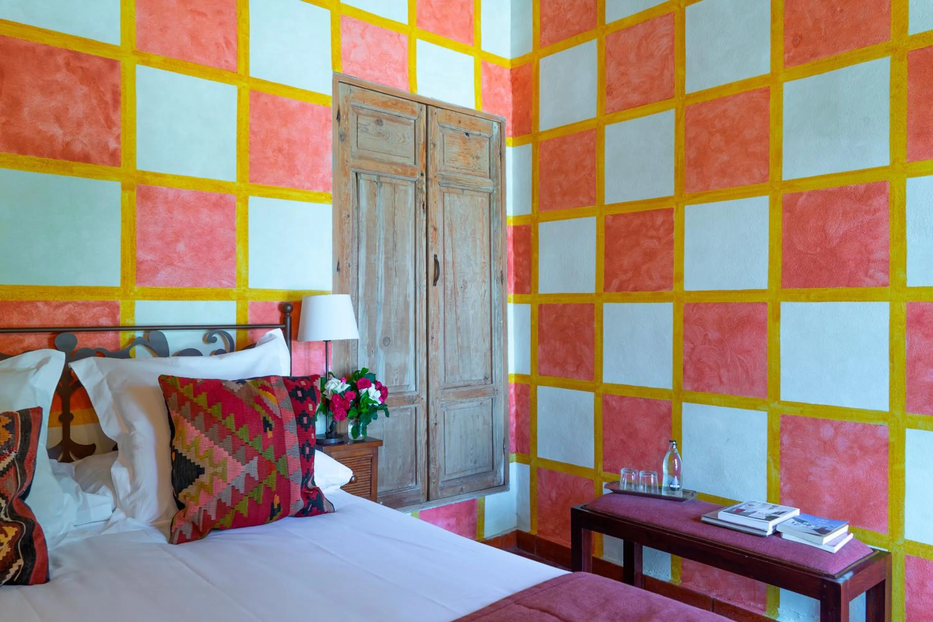 Photo of the whole room, Bed in Hotel Boutique Molino del Arco
