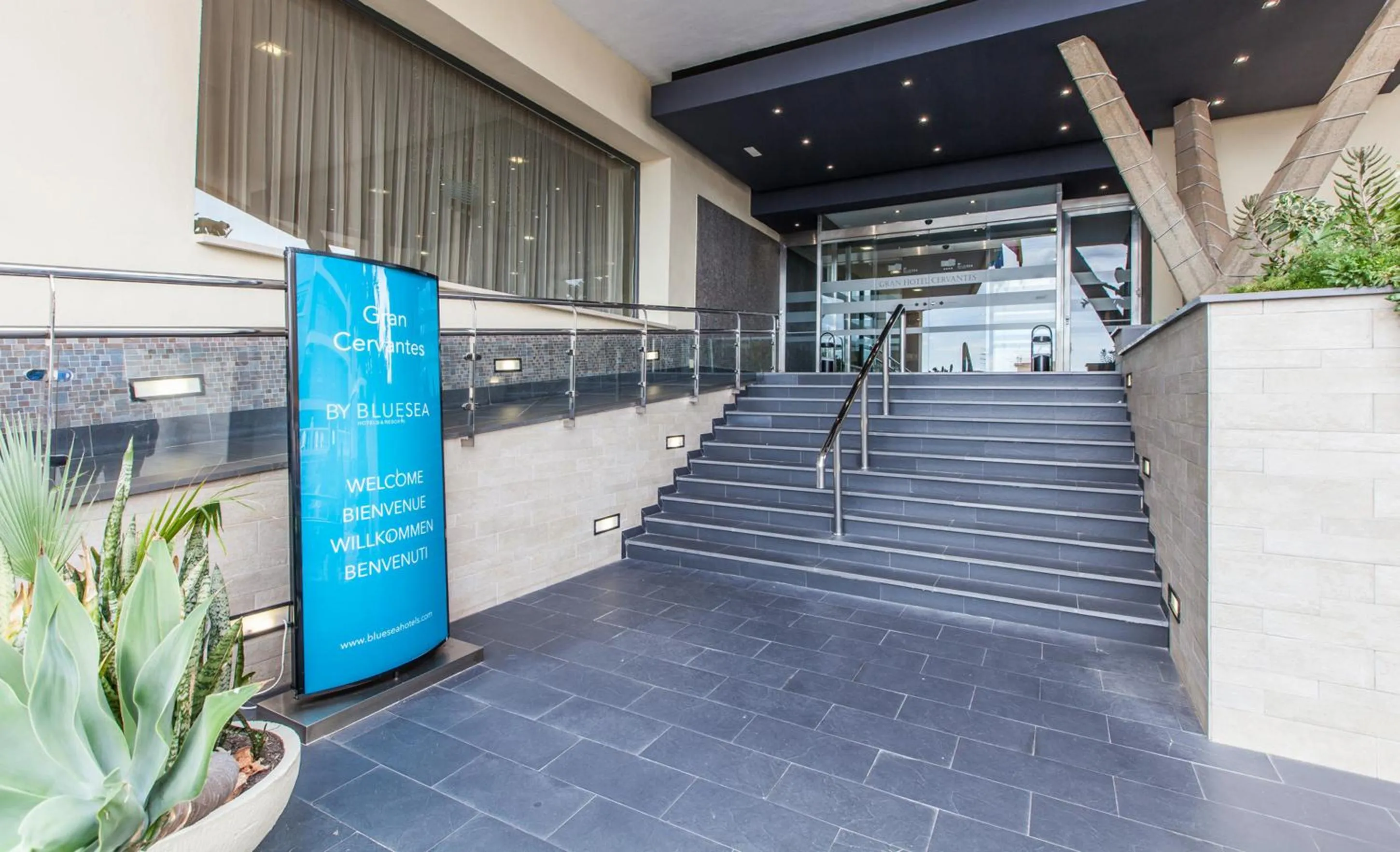 Facade/entrance in BLUESEA Gran Cervantes