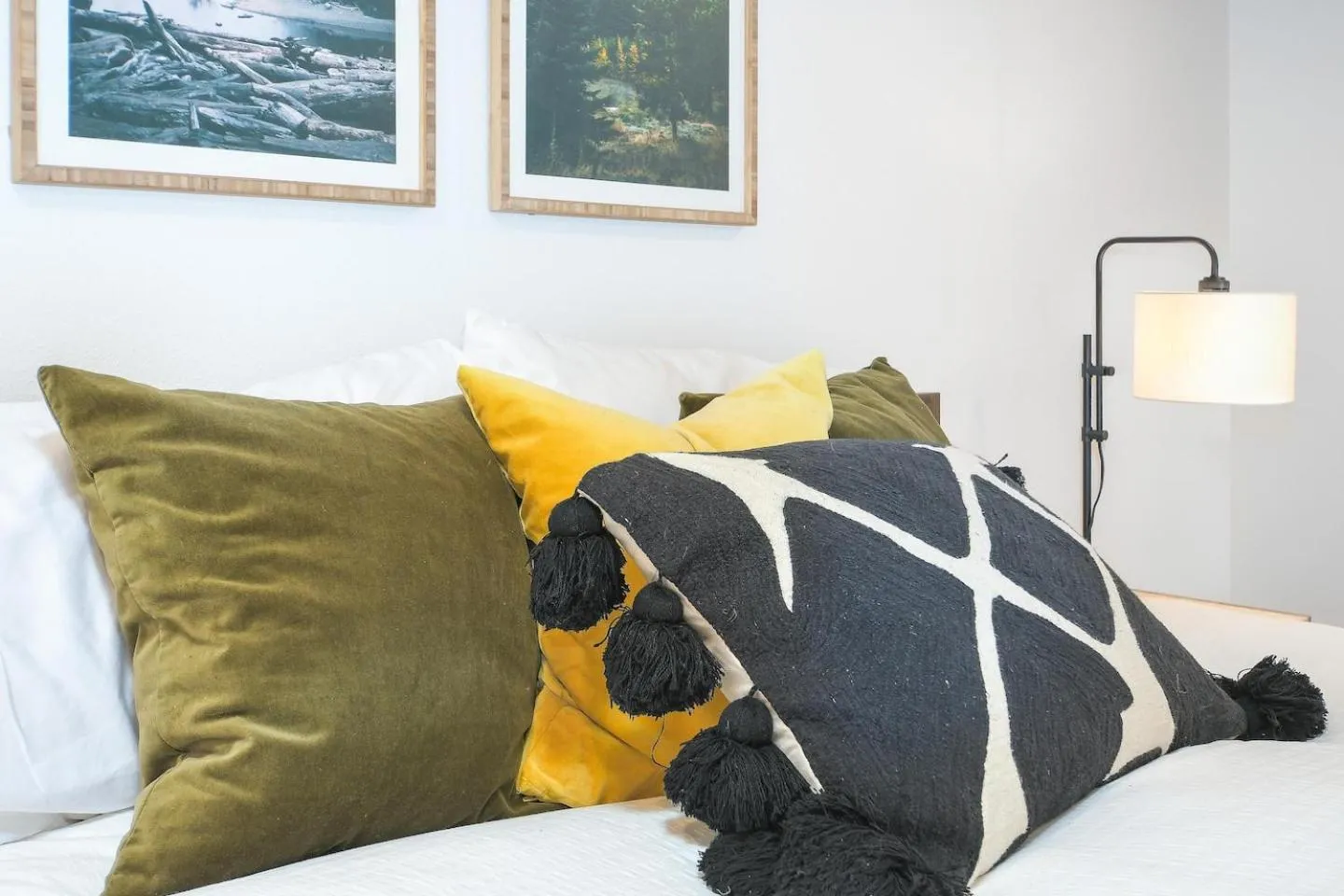 Bed in Bright & Modern Basement Apartment DT N'hood