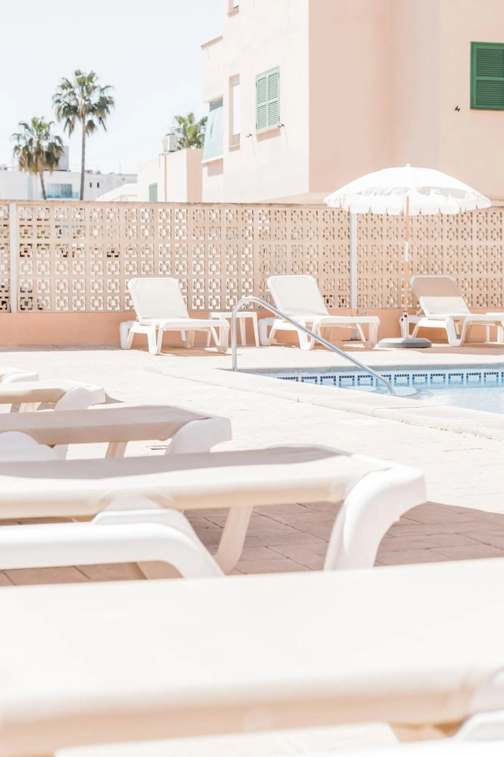 Swimming pool in Hotel Golf Beach
