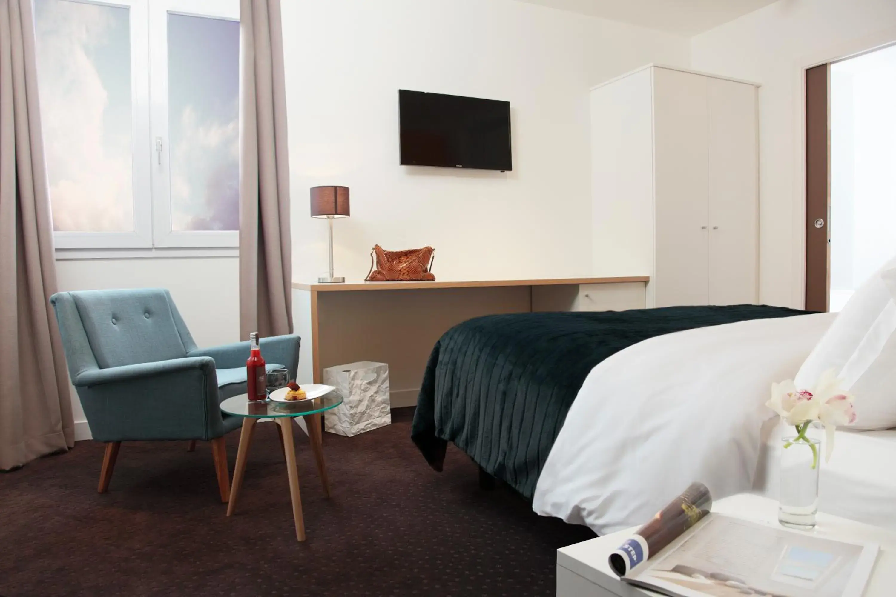 Privilege Double or Twin Room in La Ruche Privilege Double or Twin Room in La Ruche