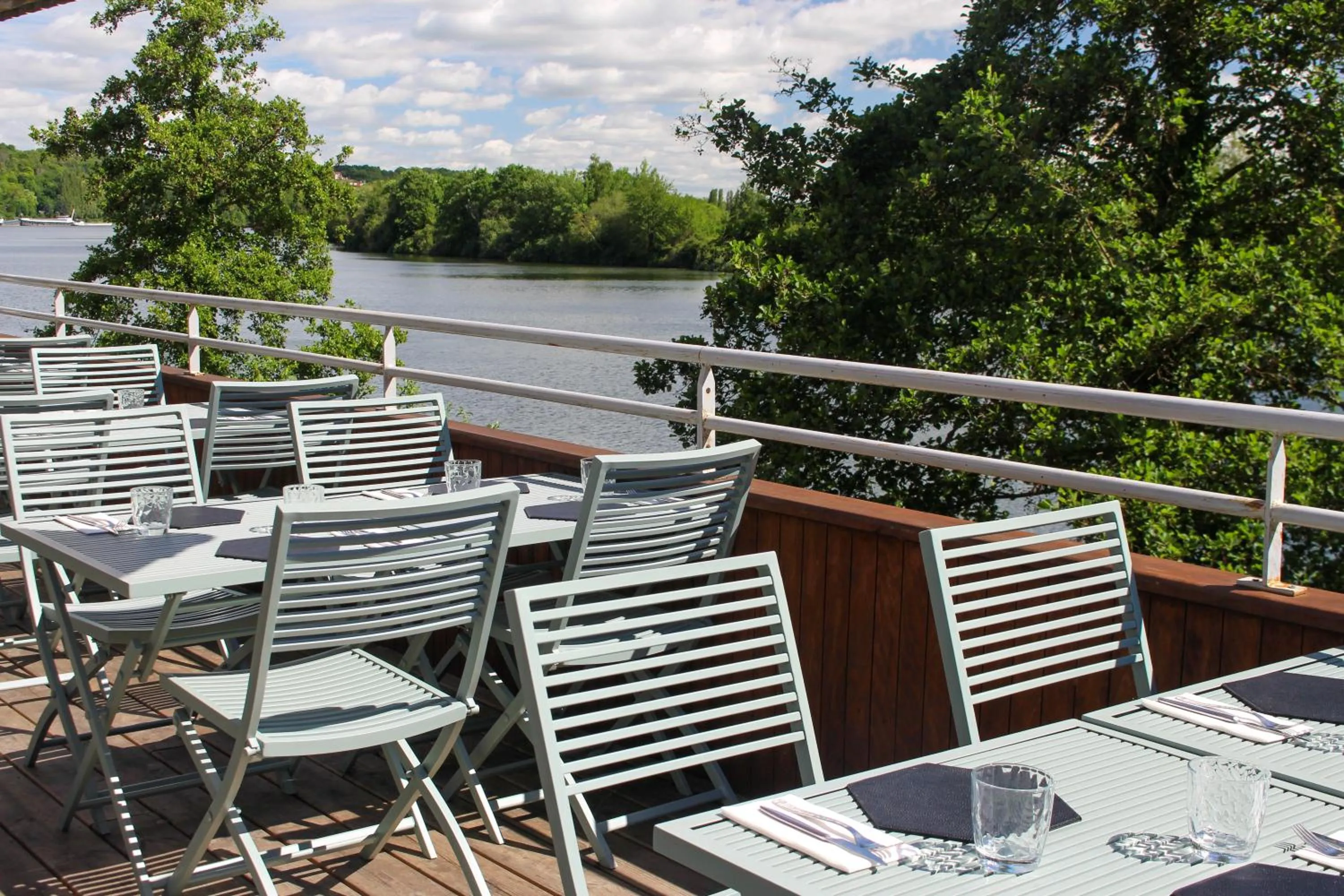 Restaurant/places to eat in La Ruche