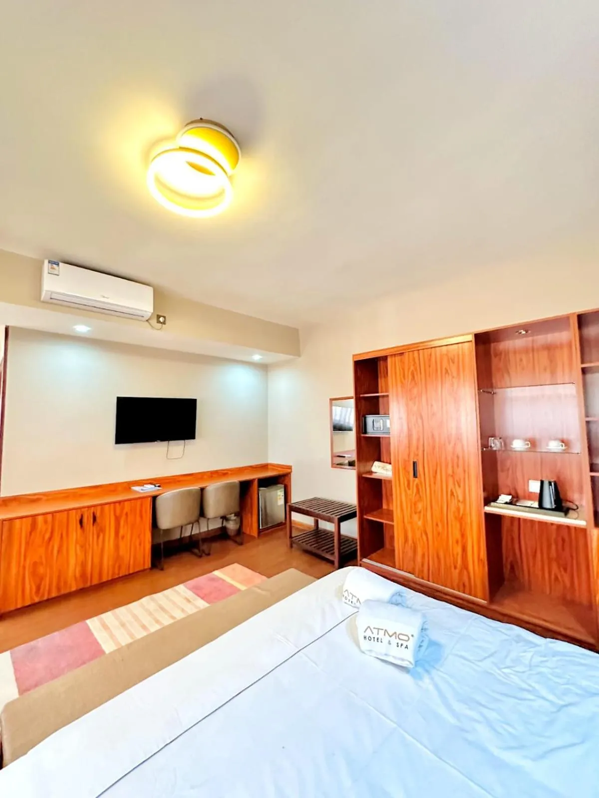 TV and multimedia, Bed in Atmosphere Hotel & Spa