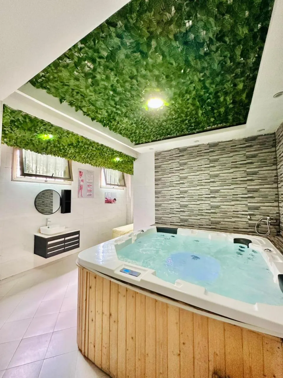 Spa and wellness centre/facilities in Atmosphere Hotel & Spa