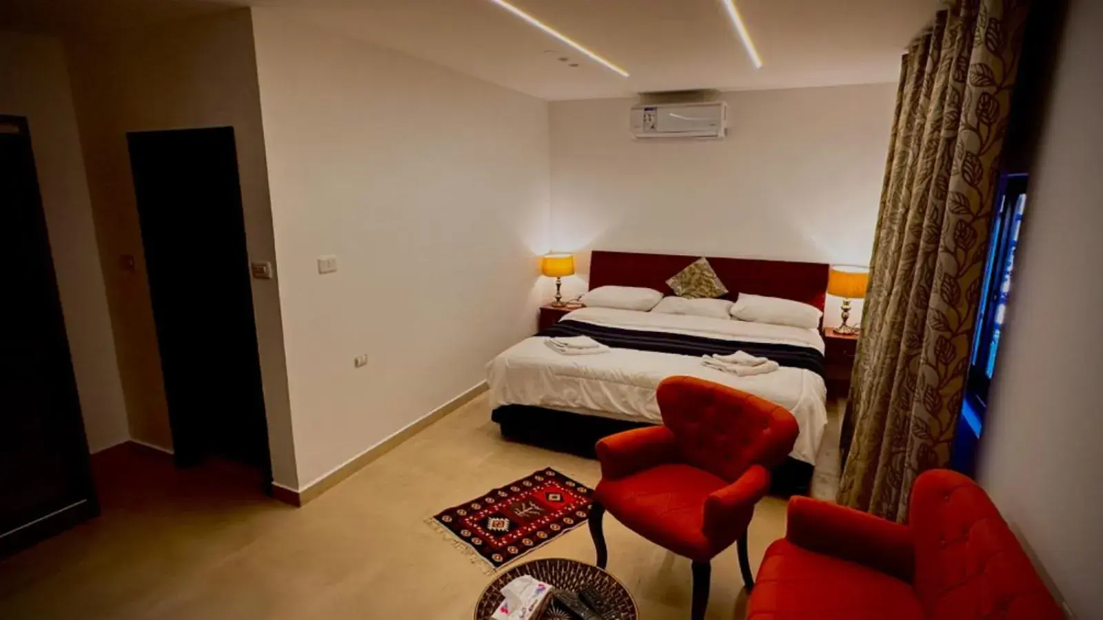 Deluxe Triple Room in Tell Madaba Deluxe Triple Room in Tell Madaba