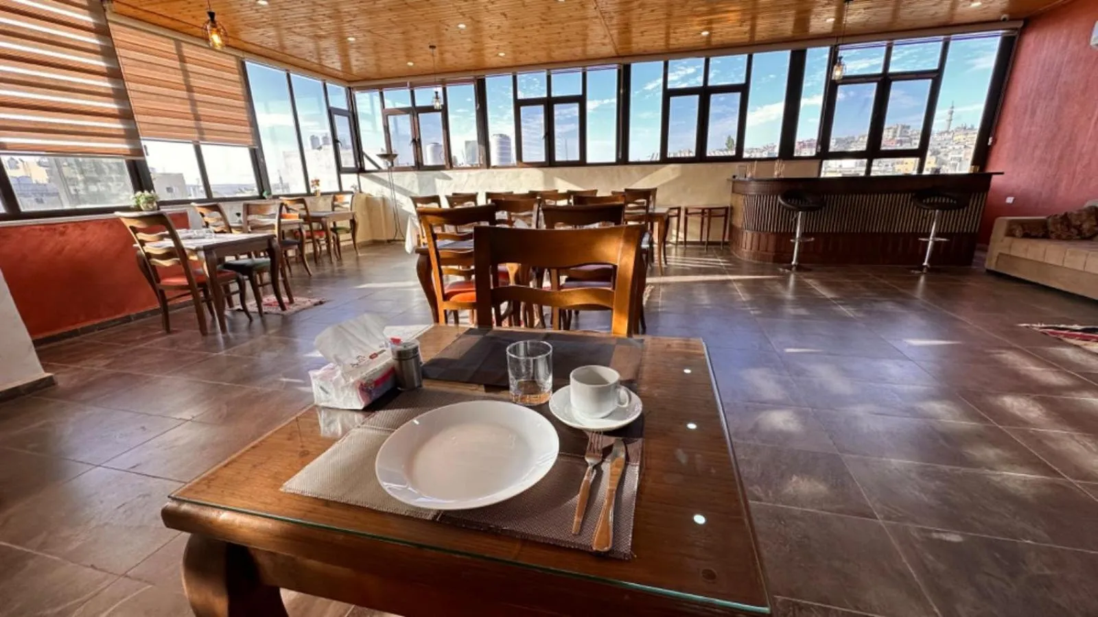 Restaurant/places to eat in Tell Madaba