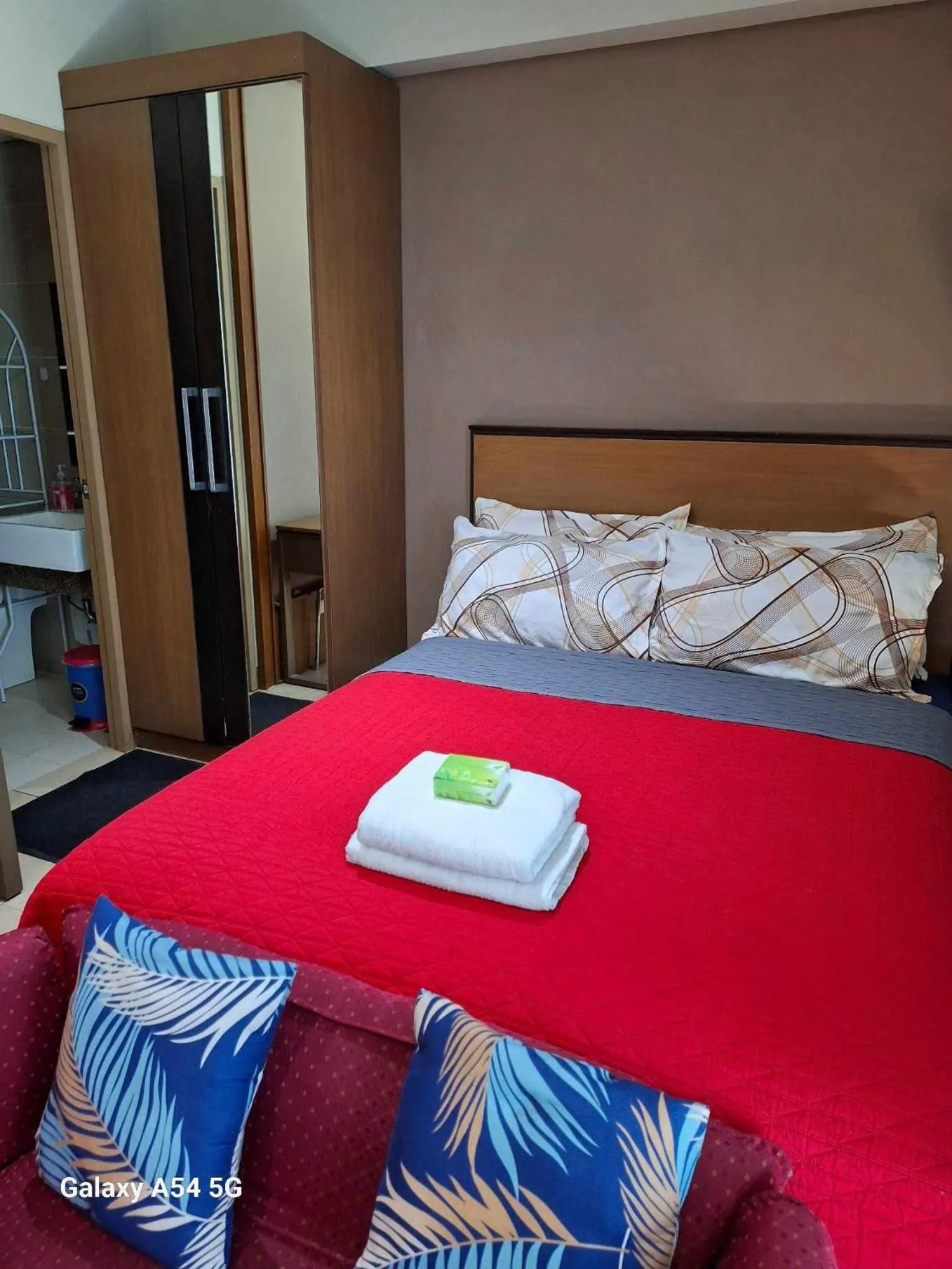 Bed in MRMCONDOTEL cluster 1 2H