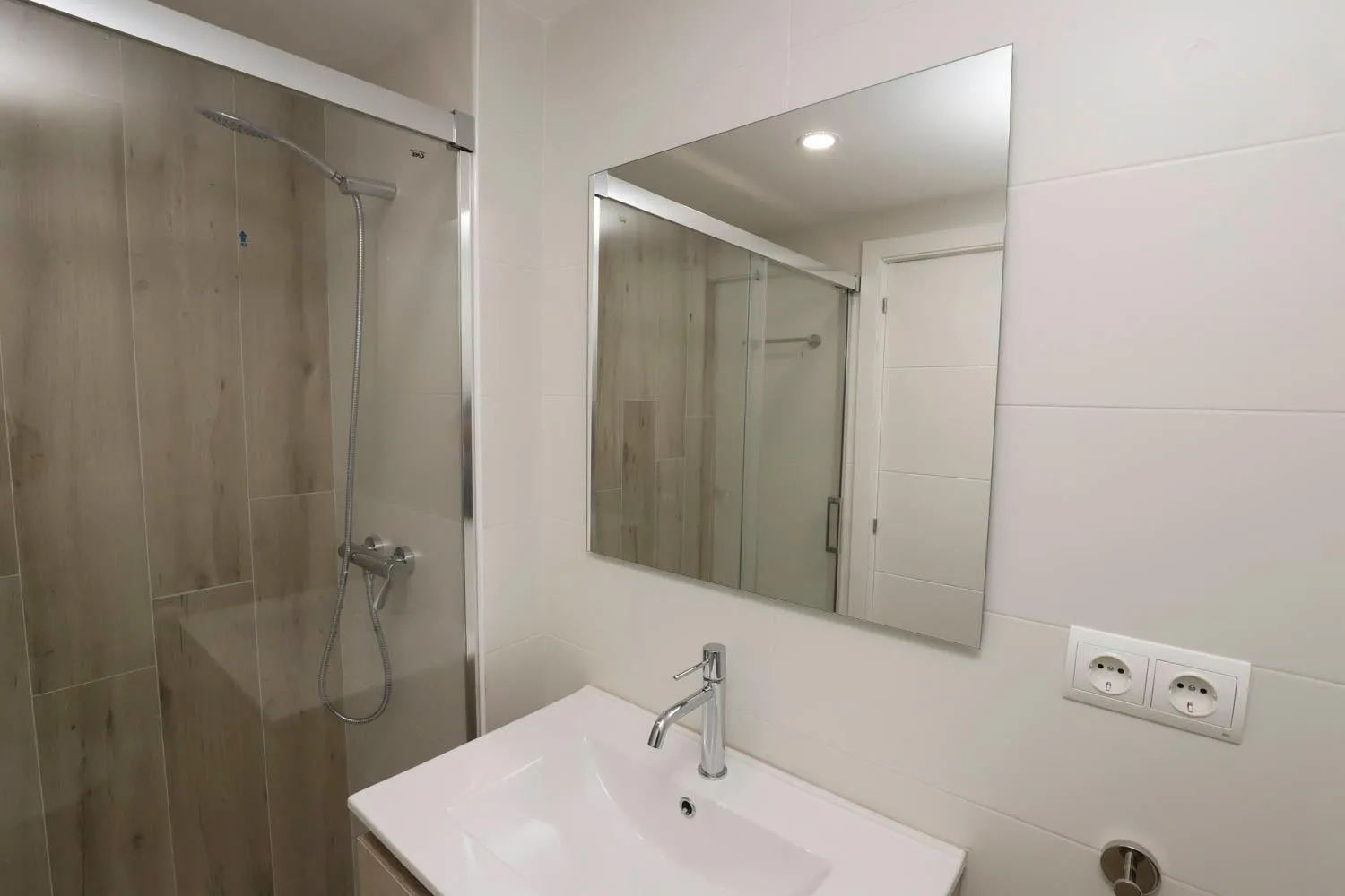 Bathroom in DIFERENTFLATS Novelty