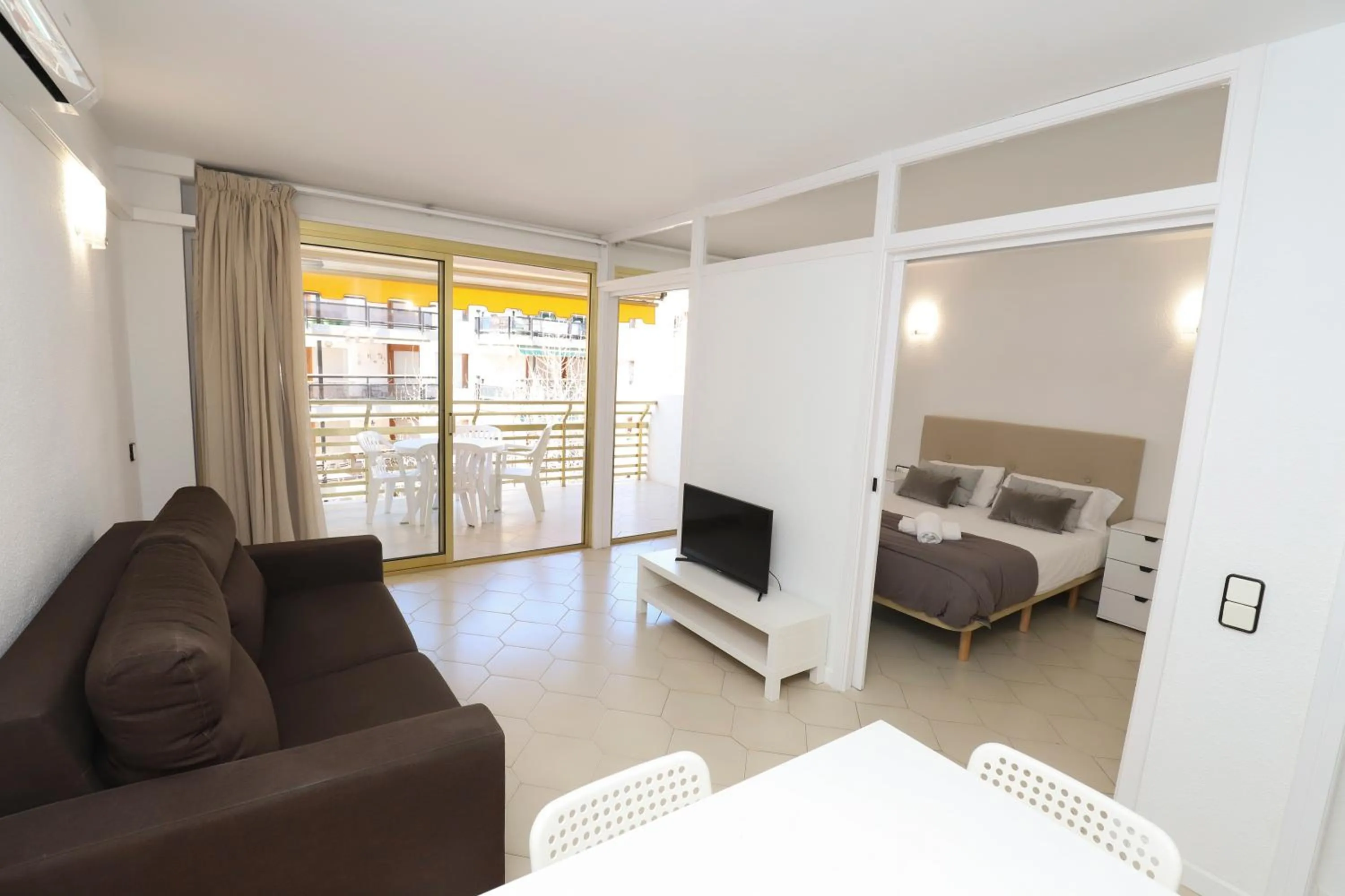 Photo of the whole room, Bed in DIFERENTFLATS Novelty