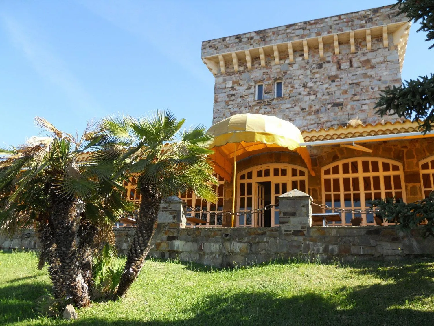 Property building in Hotel Temple Pradorrey