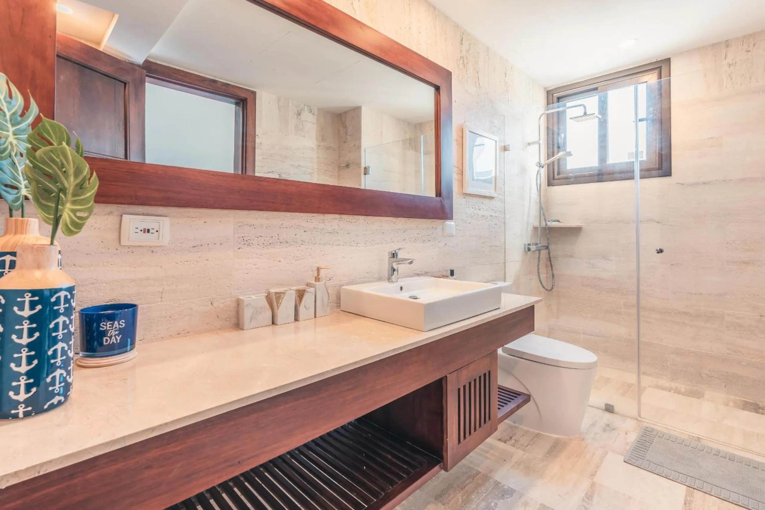 Beautiful 2 BR apartment at Portillo