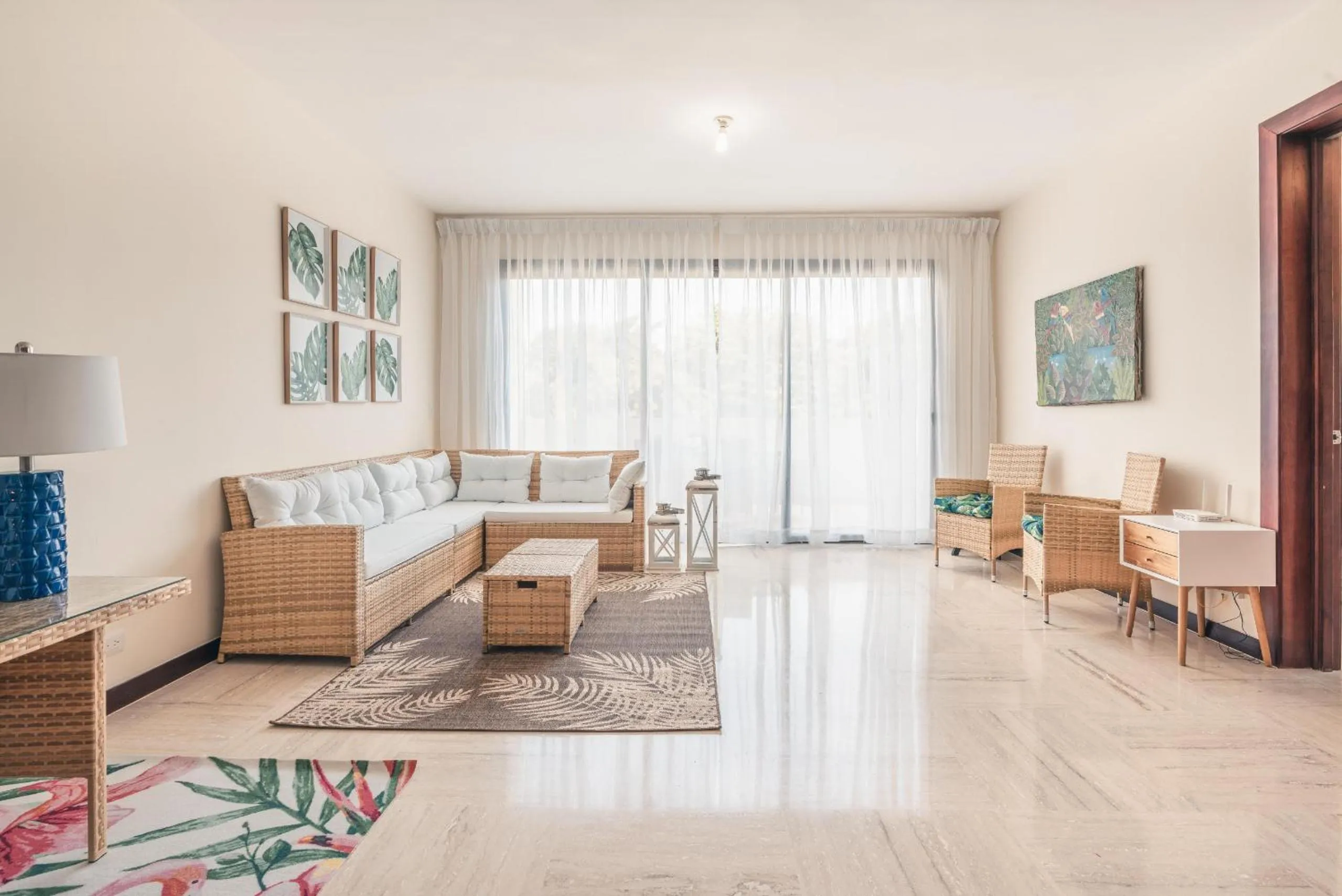 Bed in Beautiful 2 BR apartment at Portillo