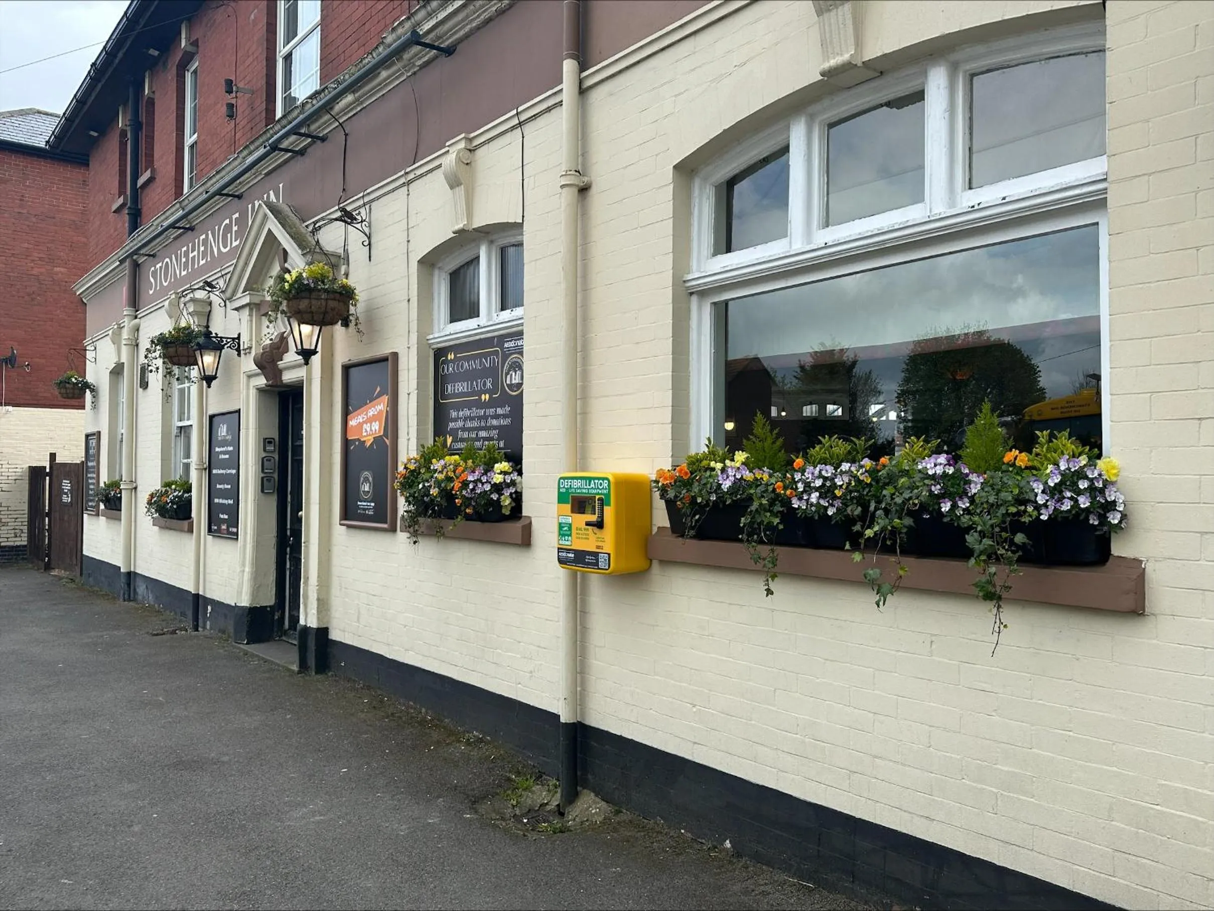 Property building in Stonehenge Inn