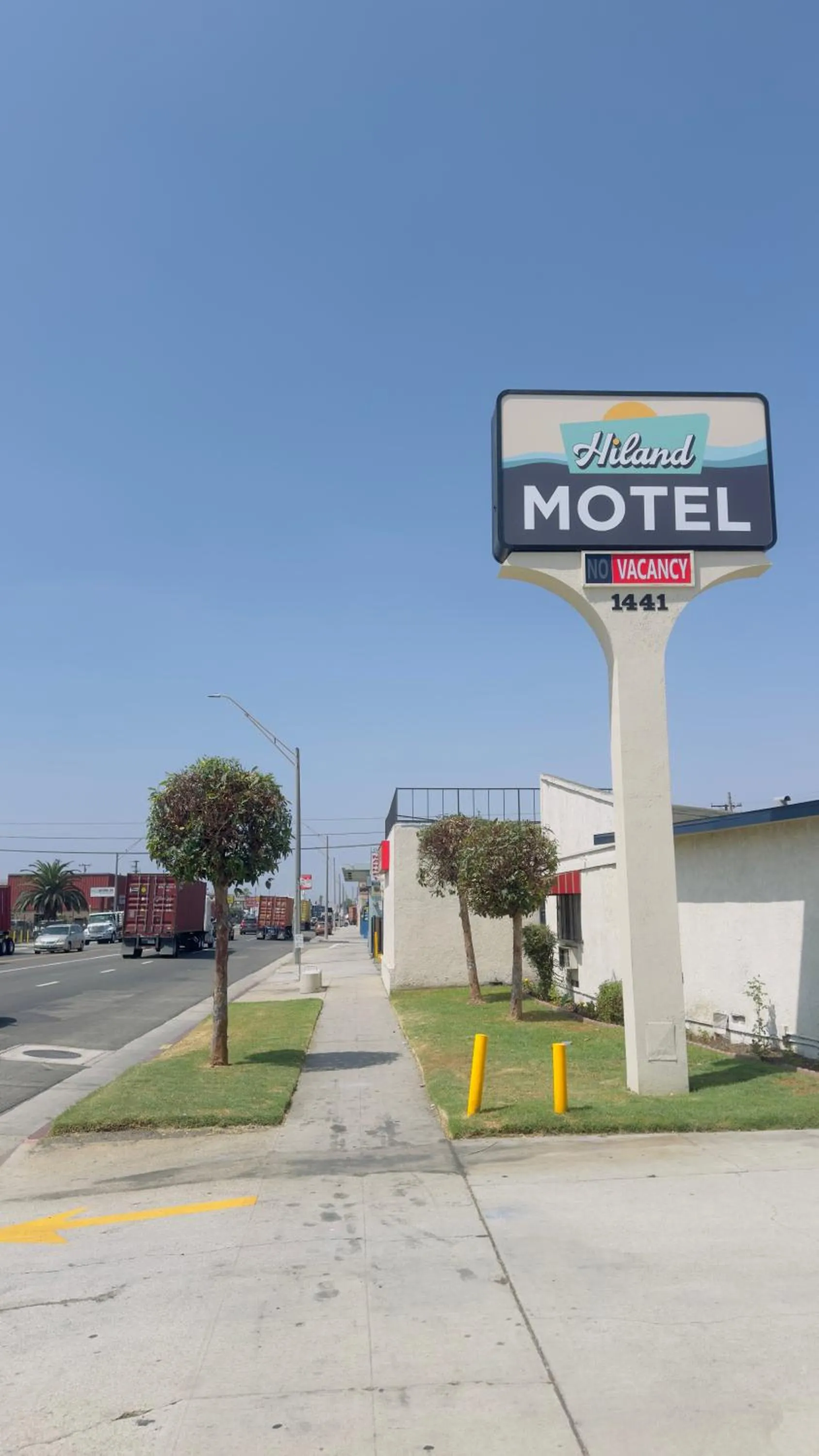 Hiland Motel