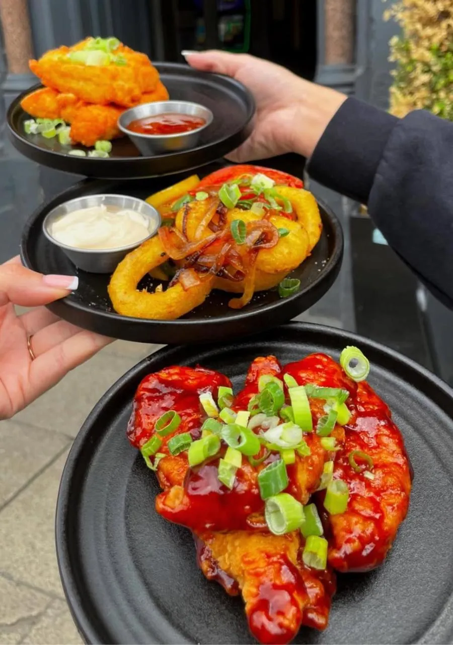 Food and drinks in Black Lion Hotel Manchester