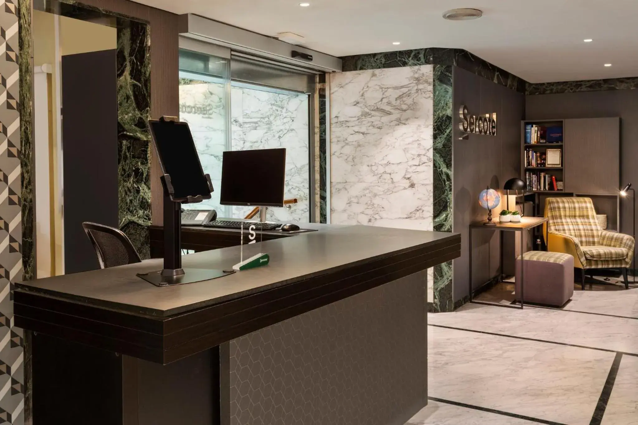 Lobby or reception in Sercotel Togumar Lobby or reception in Sercotel Togumar