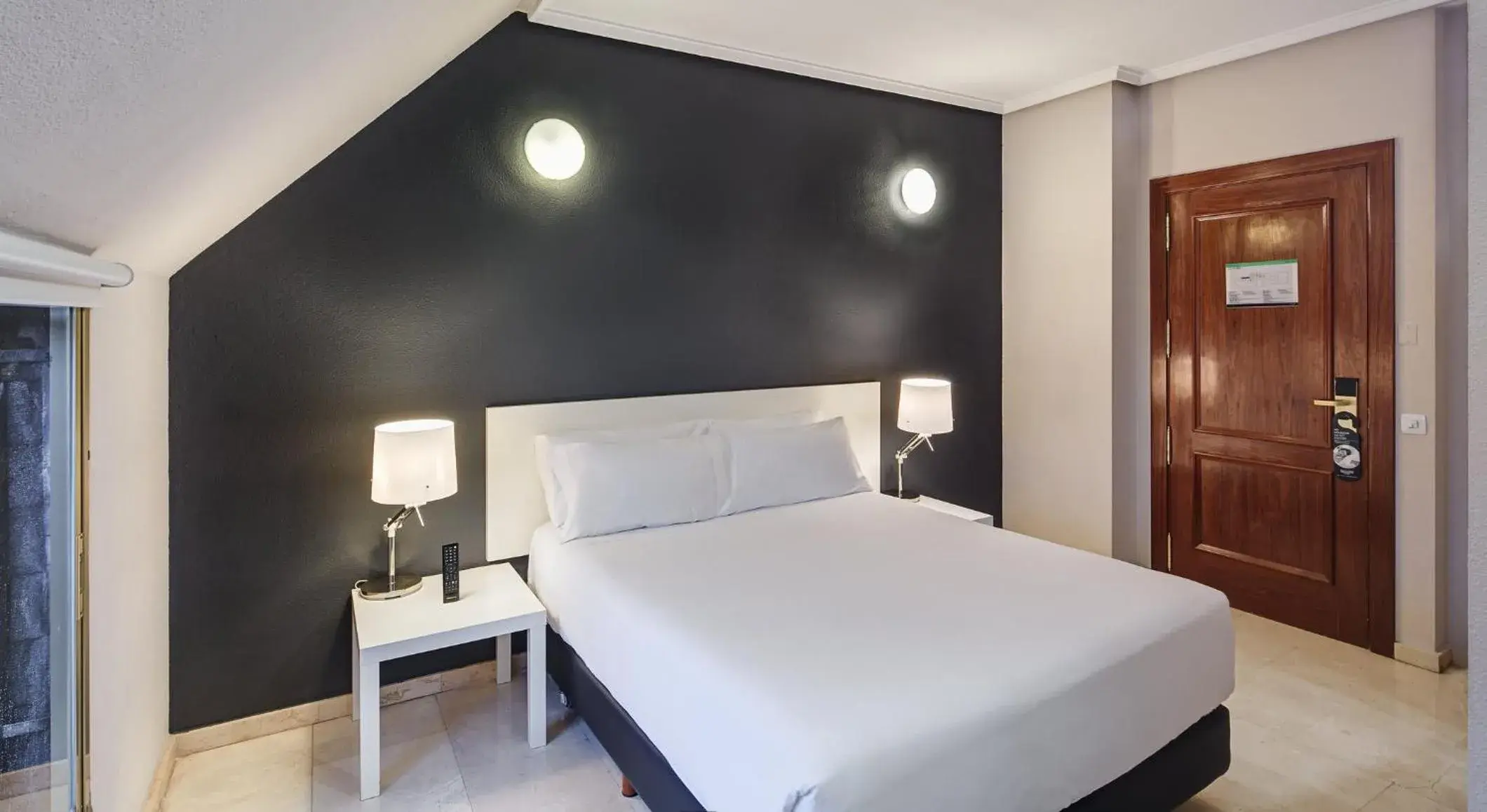 Bedroom, Bed in Sercotel Togumar Bedroom, Bed in Sercotel Togumar