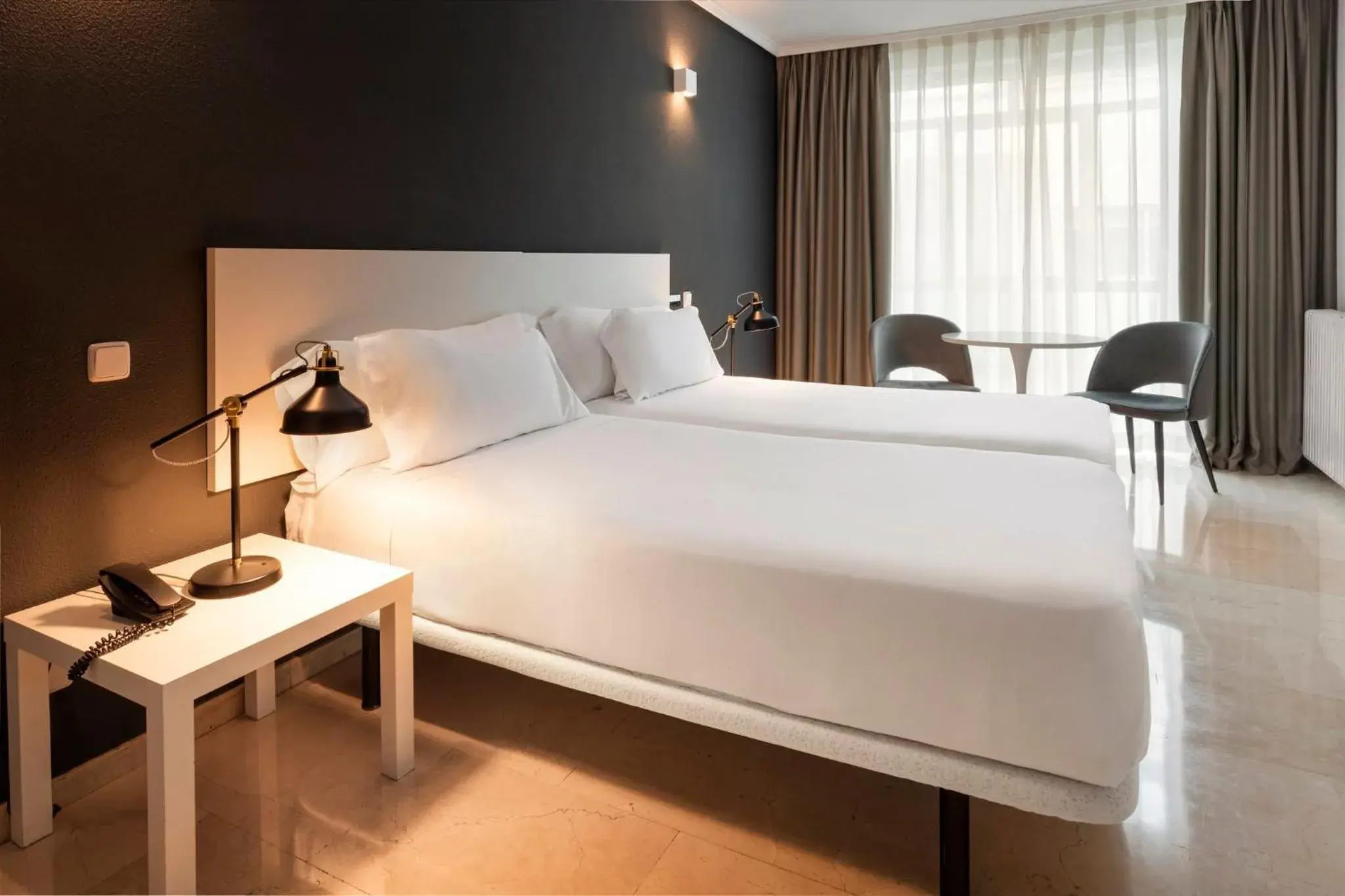 Photo of the whole room, Bed in Sercotel Togumar Photo of the whole room, Bed in Sercotel Togumar