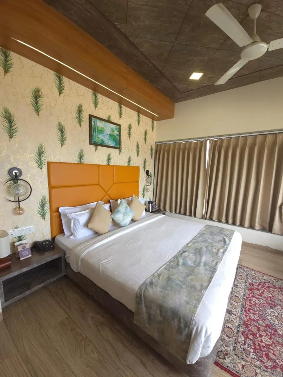 Bed in HOTEL THE GRANDLADHUKARA