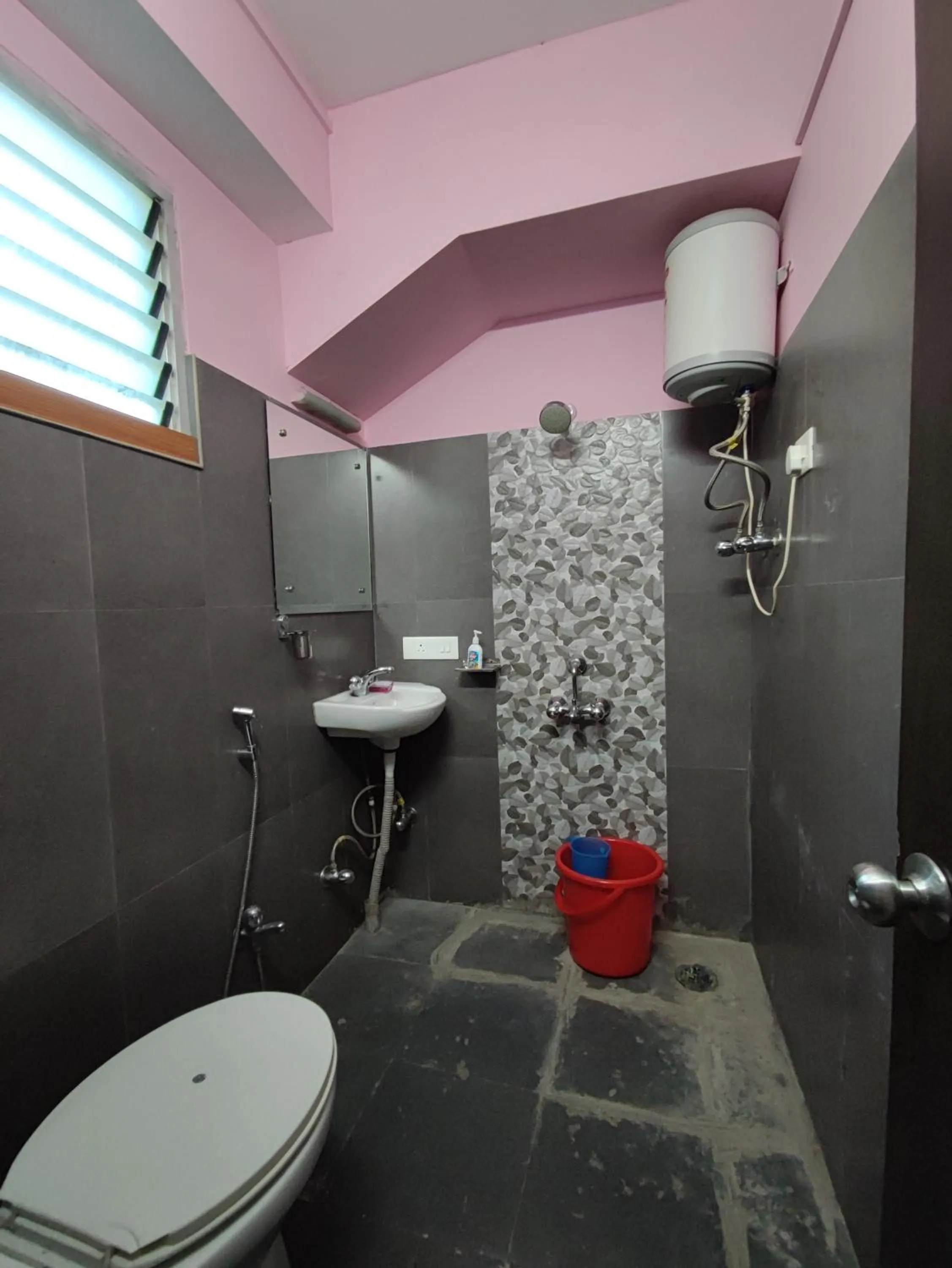 Toilet in Hotel La Casa