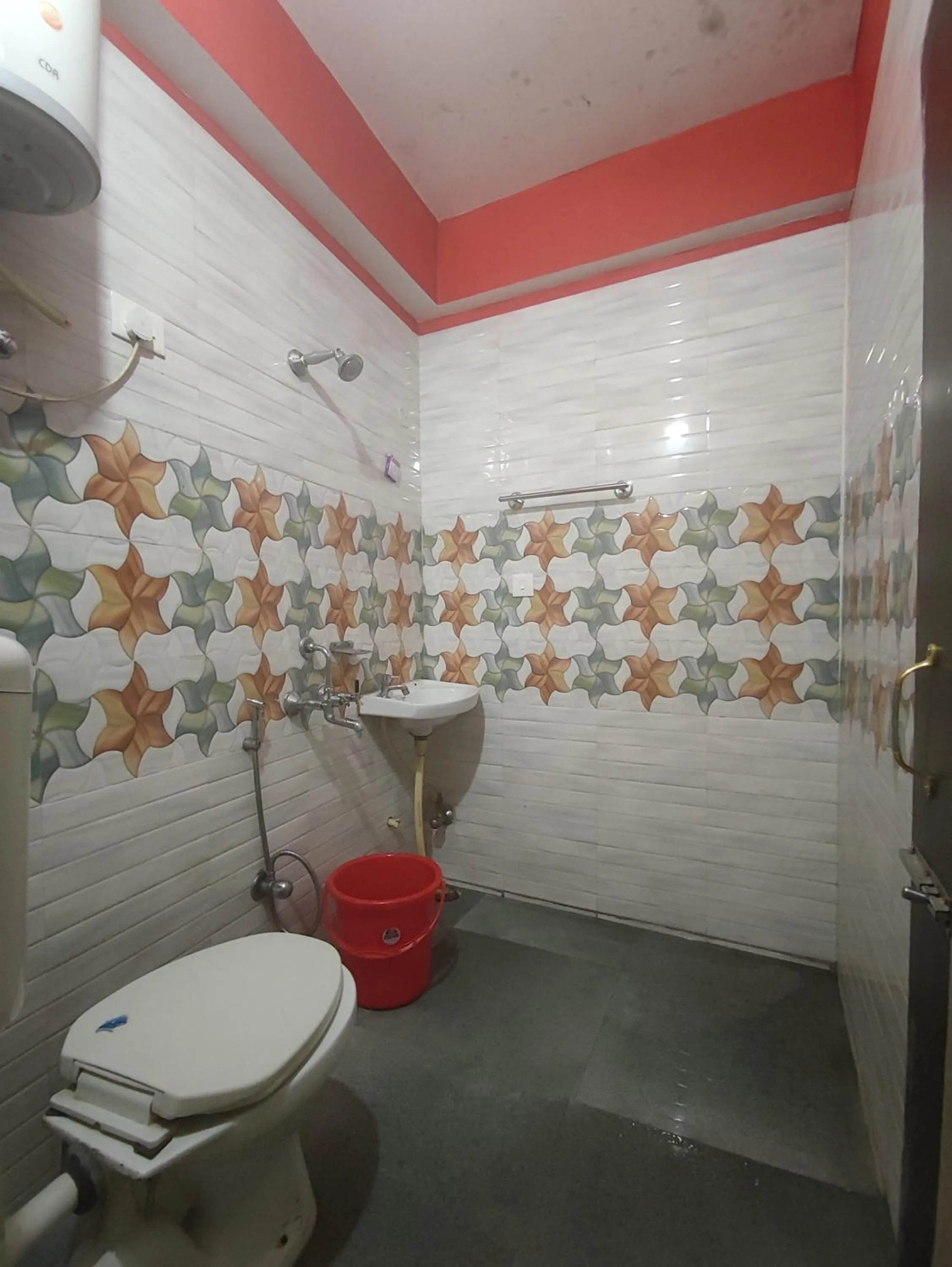 Shower in Hotel La Casa