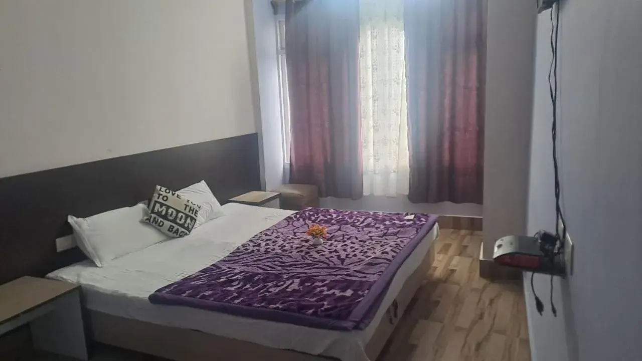 King Room with Balcony in Hotel La Casa King Room with Balcony in Hotel La Casa